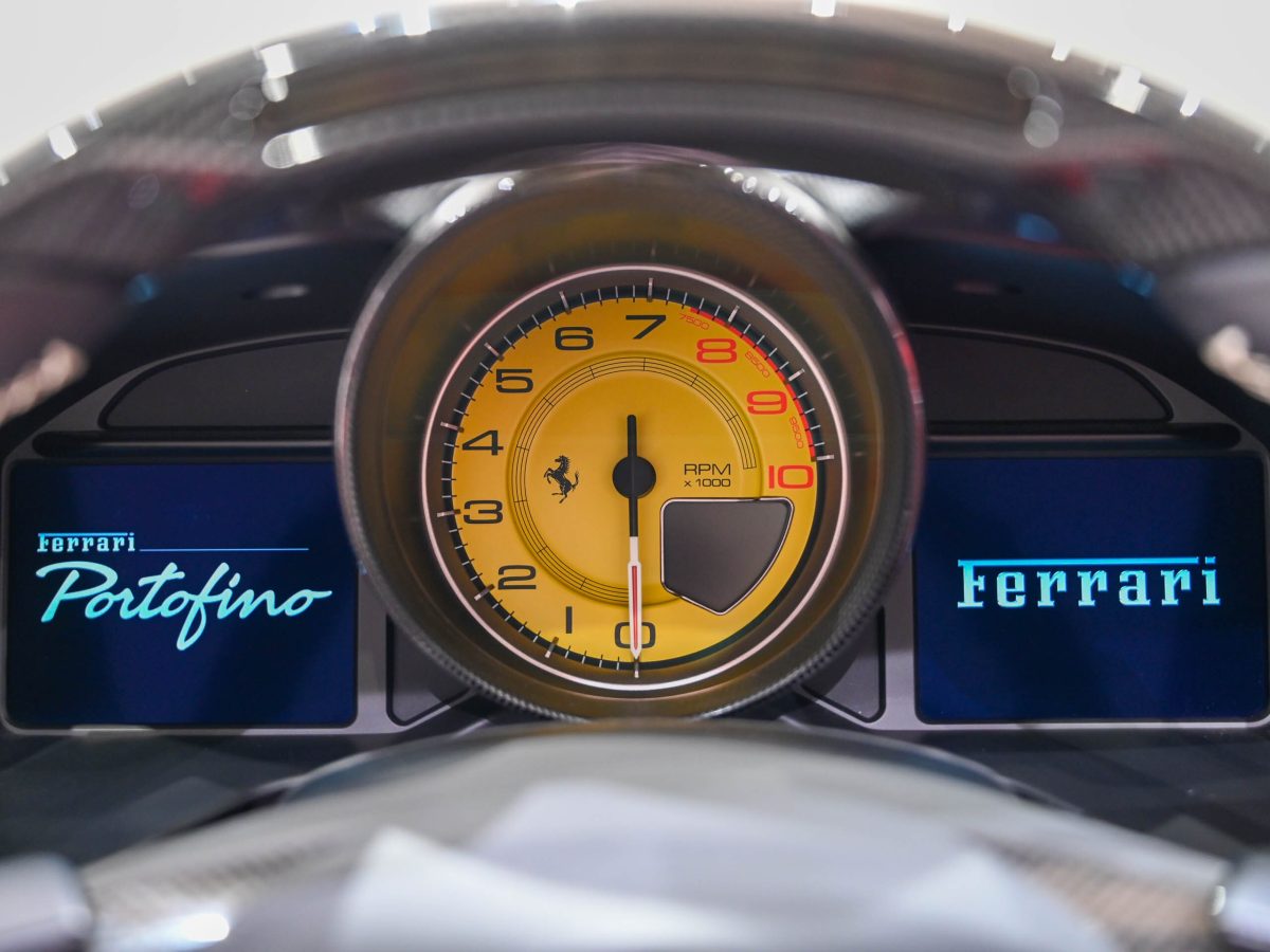 2019 Ferrari Portofino — Photo 8 / 16