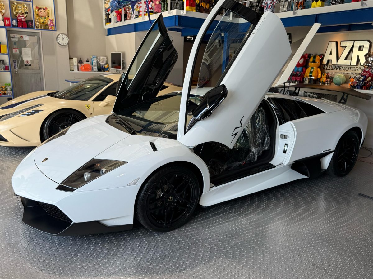 2009 Lamborghini Murcielago LP670-4 SV — Photo 3 / 13