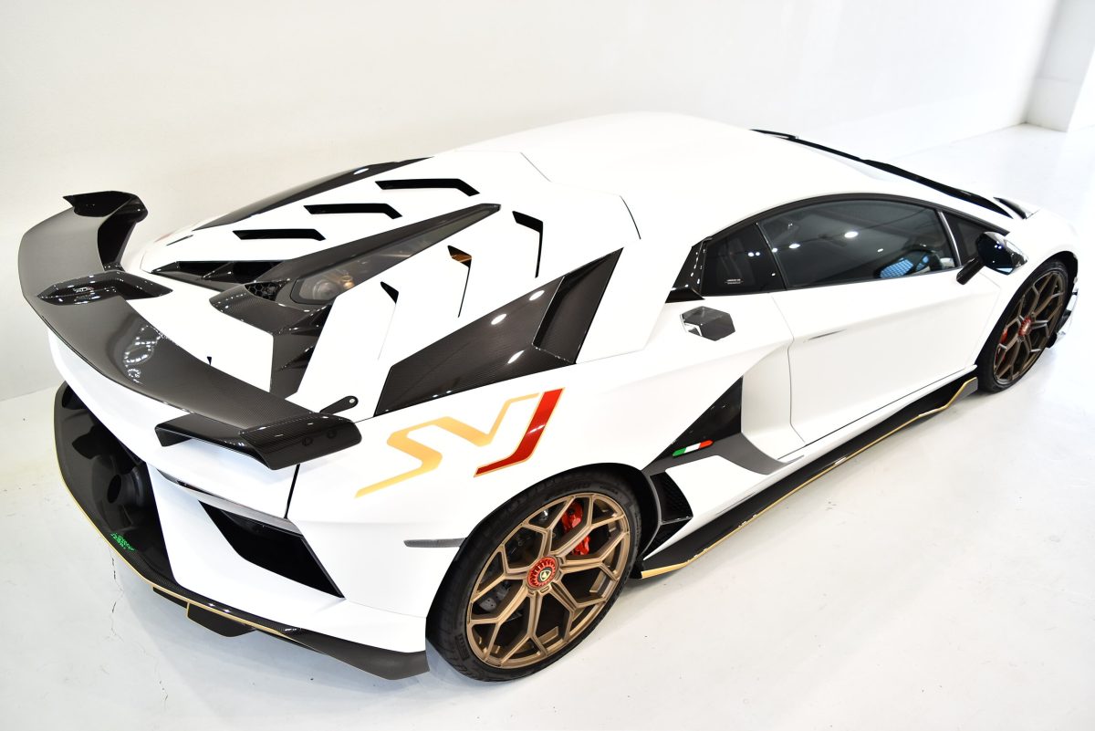 2019 Lamborghini Aventador SVJ — Photo 4 / 19