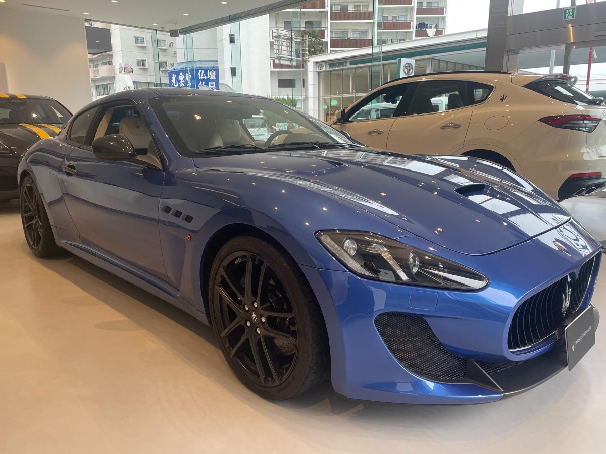 2017 Maserati Granturismo MC Stradale — Photo 2 / 17