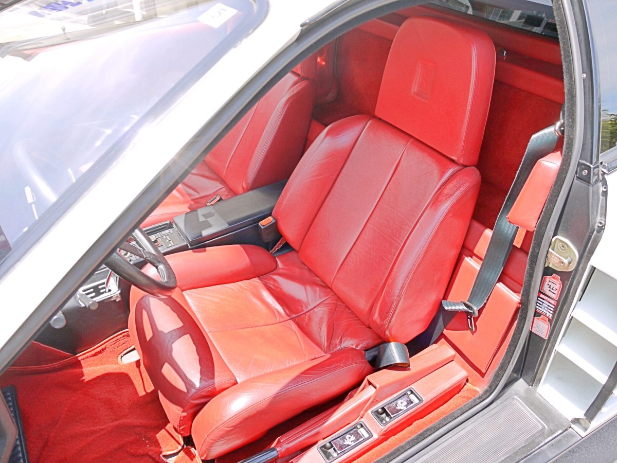 1989 Ferrari Testarossa — Photo 8 / 16