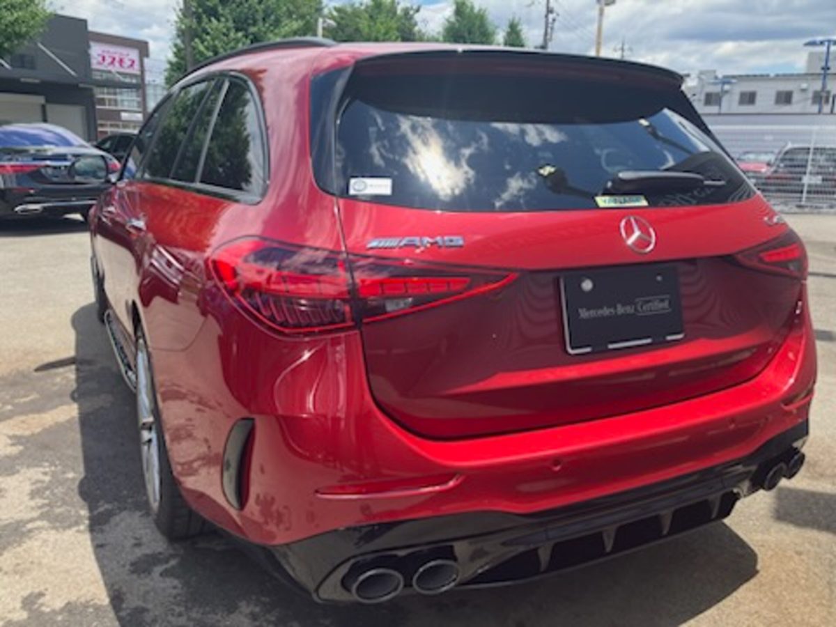 2025 Mercedes Benz C43 AMG — Photo 4 / 19
