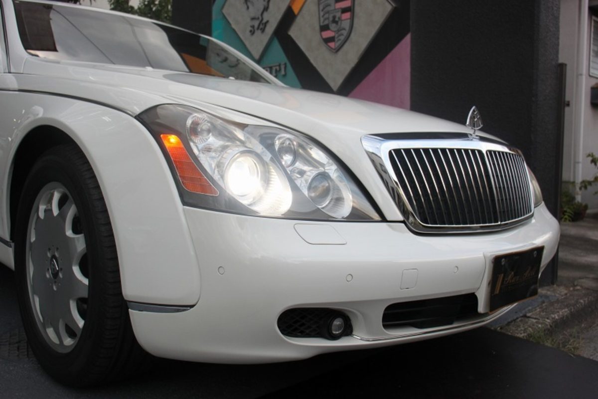 2005 Mercedes Benz Maybach 57 — Photo 2 / 33