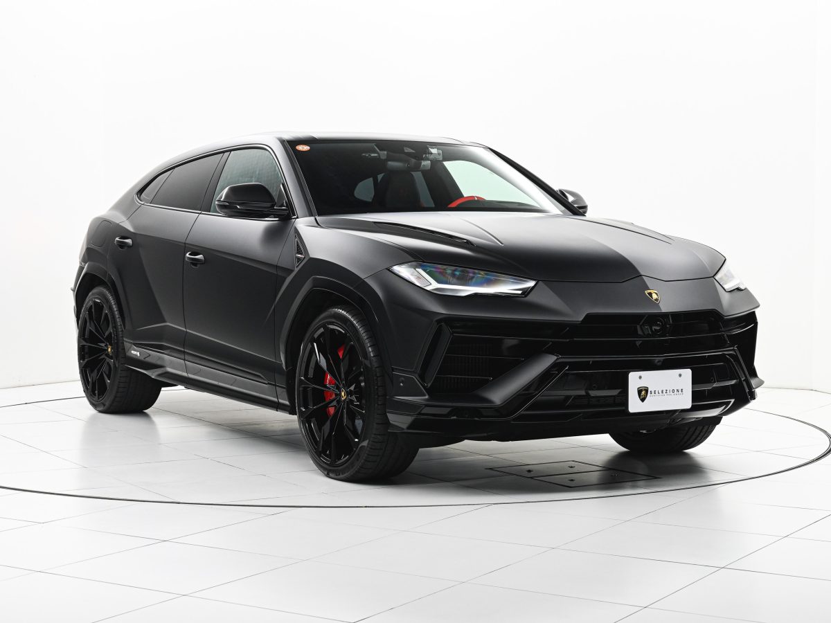 2025 Lamborghini Urus S — Photo 2 / 25