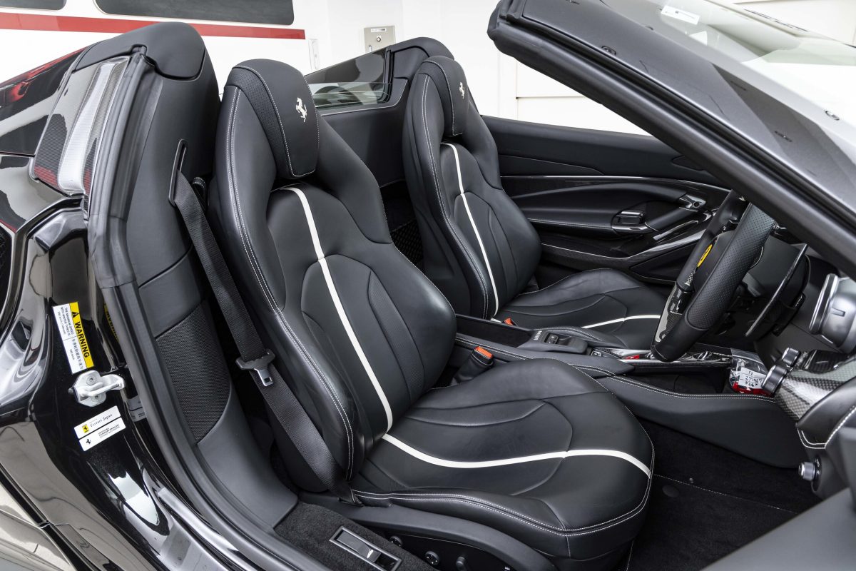 2022 Ferrari F8 Spider — Photo 7 / 32
