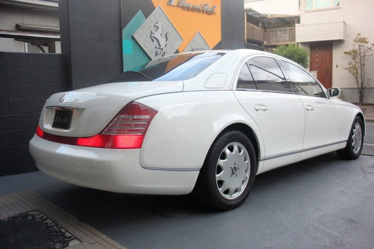 2005 Mercedes Benz Maybach 57 — Photo 4 / 33