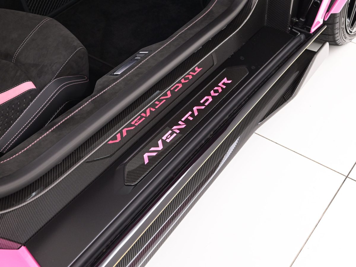 2022 Lamborghini Aventador Roadster LP780-4 Ultimae — Photo 15 / 25
