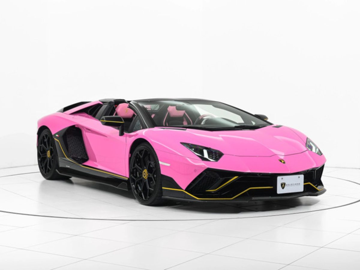 2022 Lamborghini Aventador Roadster LP780-4 Ultimae — Photo 2 / 25