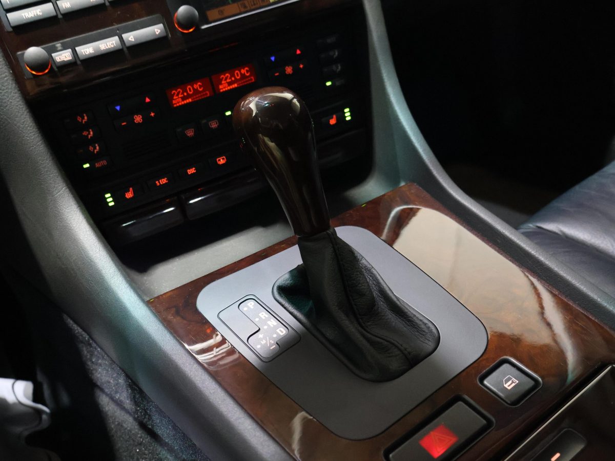 1999 BMW 735i — Photo 14 / 21