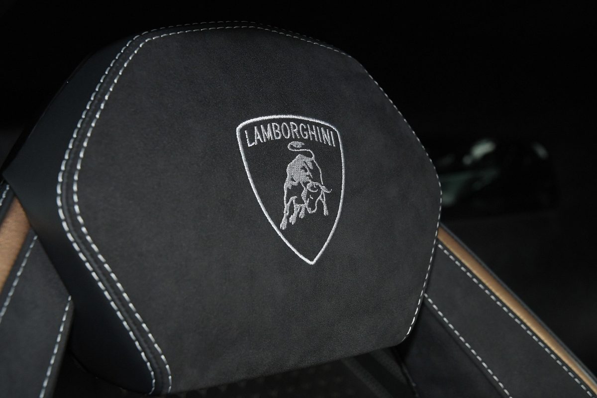 2022 Lamborghini Aventador Roadster LP780-4 Ultimae — Photo 28 / 55