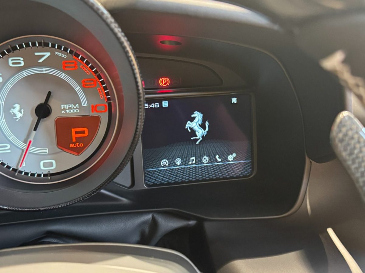 2022 Ferrari F8 Spider — Photo 59 / 72
