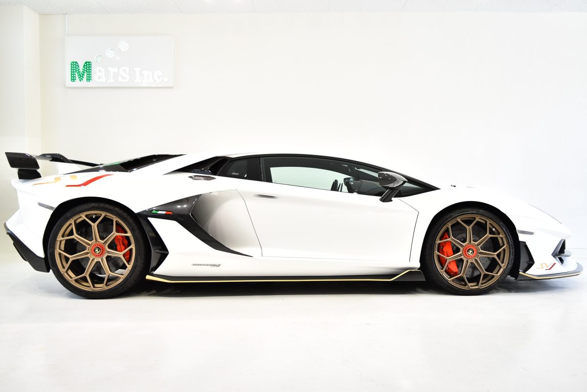 2019 Lamborghini Aventador SVJ — Photo 3 / 19