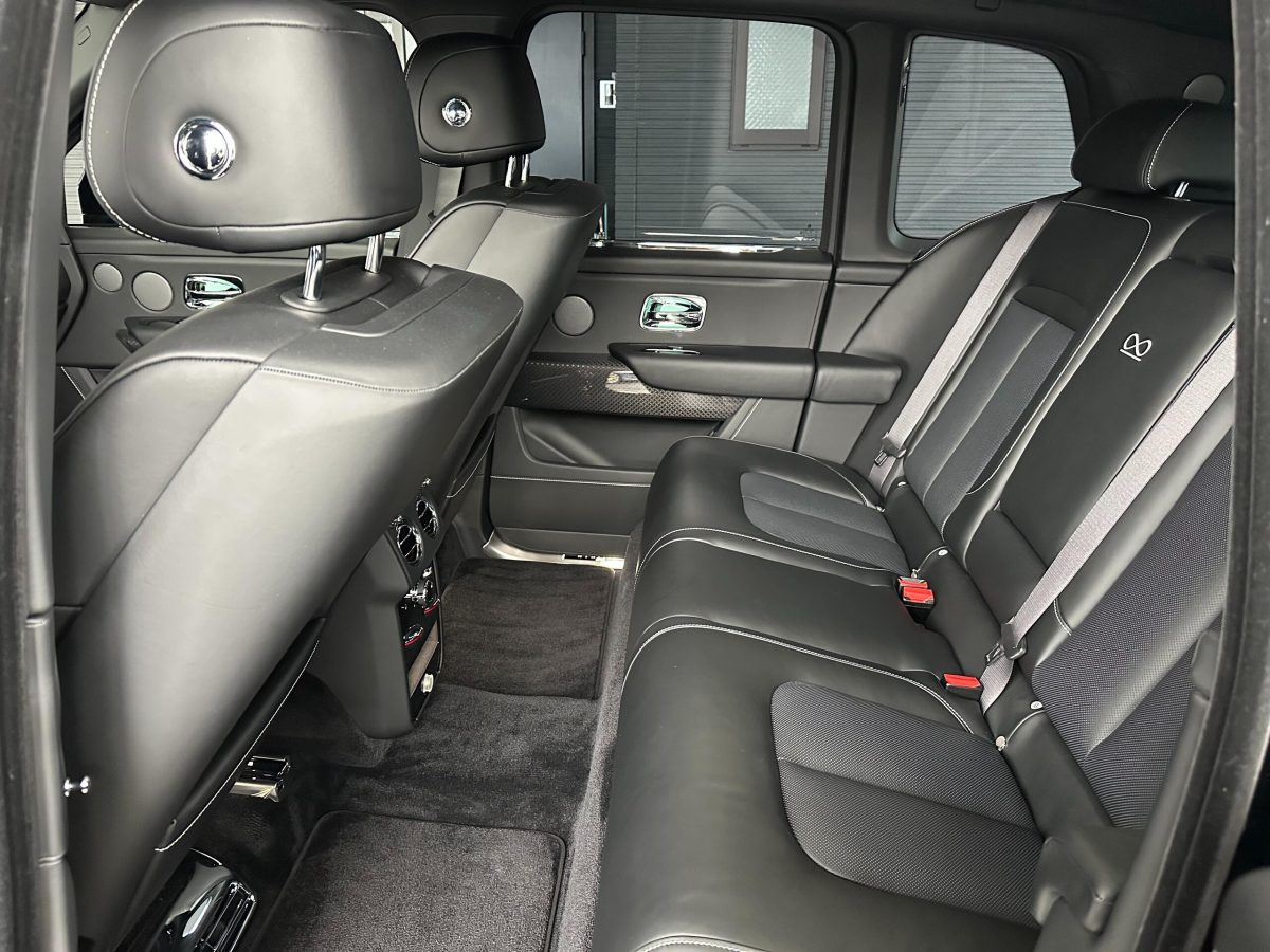 2025 Rolls-Royce Cullinan — Photo 17 / 22