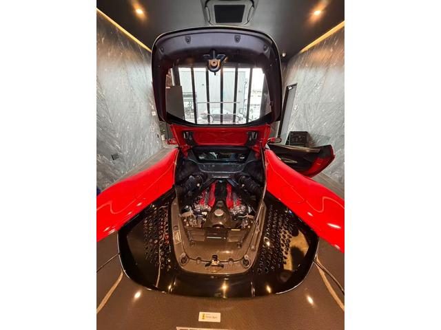 2021 Ferrari SF90 Stradale — Photo 15 / 15