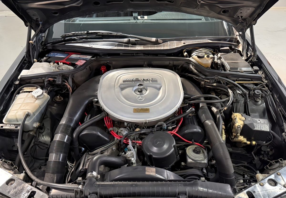 1991 Mercedes Benz 560SEC — Photo 20 / 21