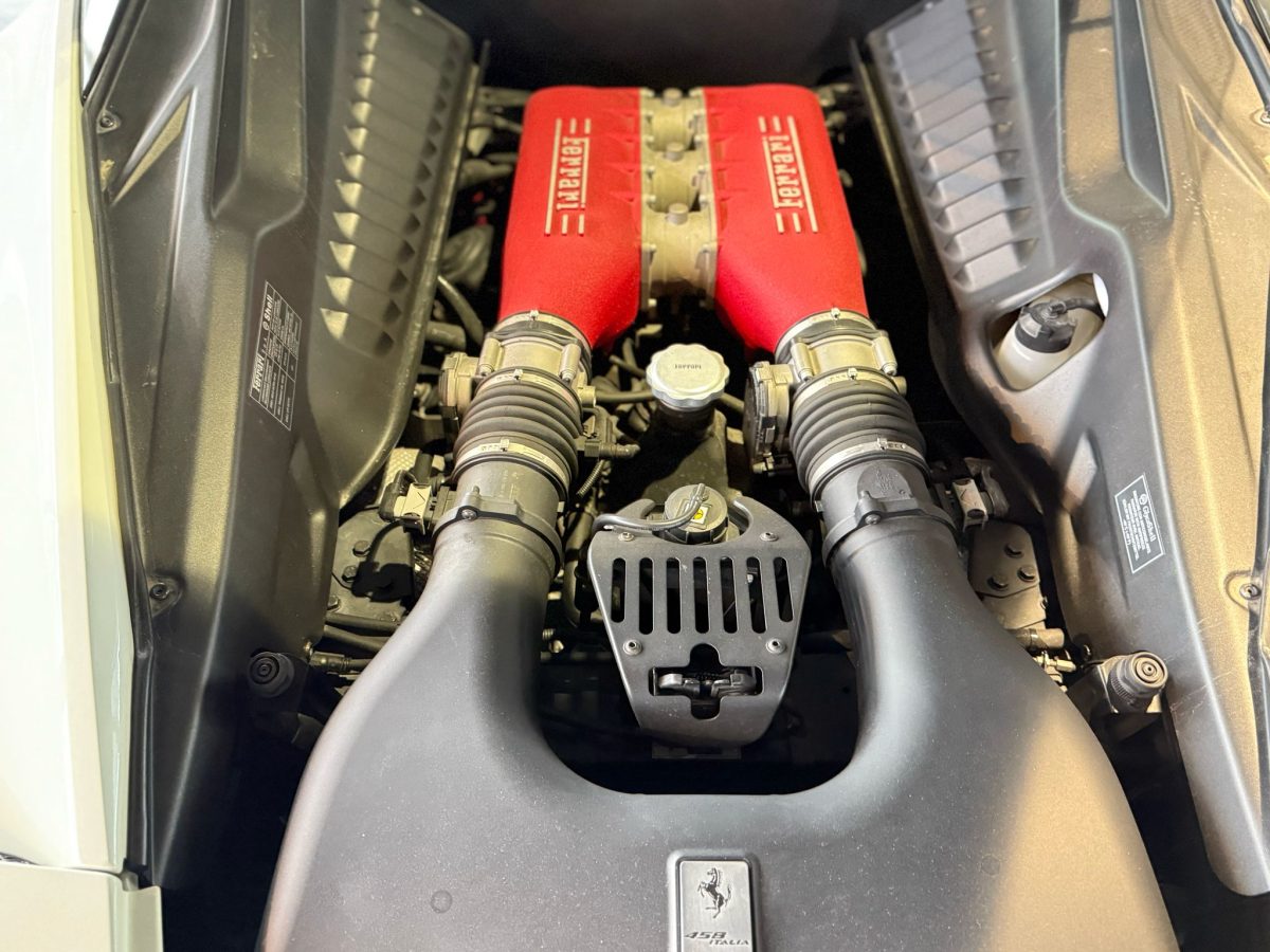 2011 Ferrari 458 Italia F1 DCT — Photo 10 / 10