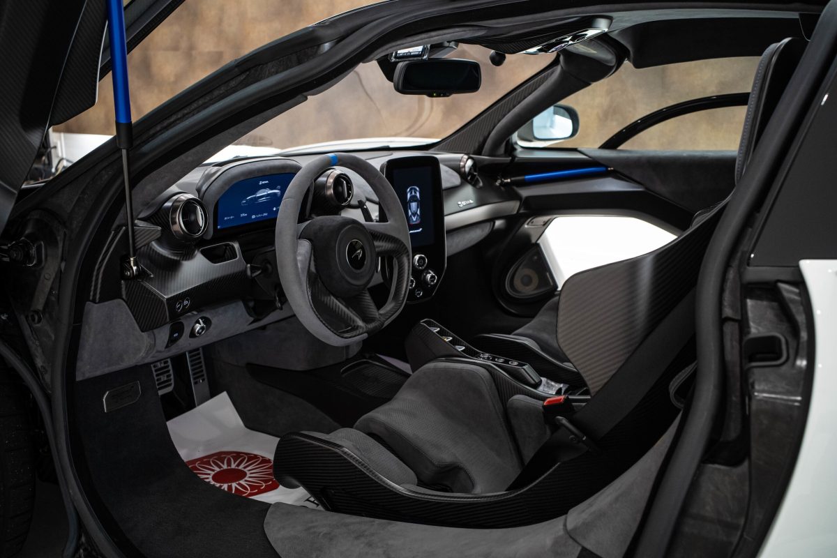2019 McLaren Senna — Photo 8 / 18
