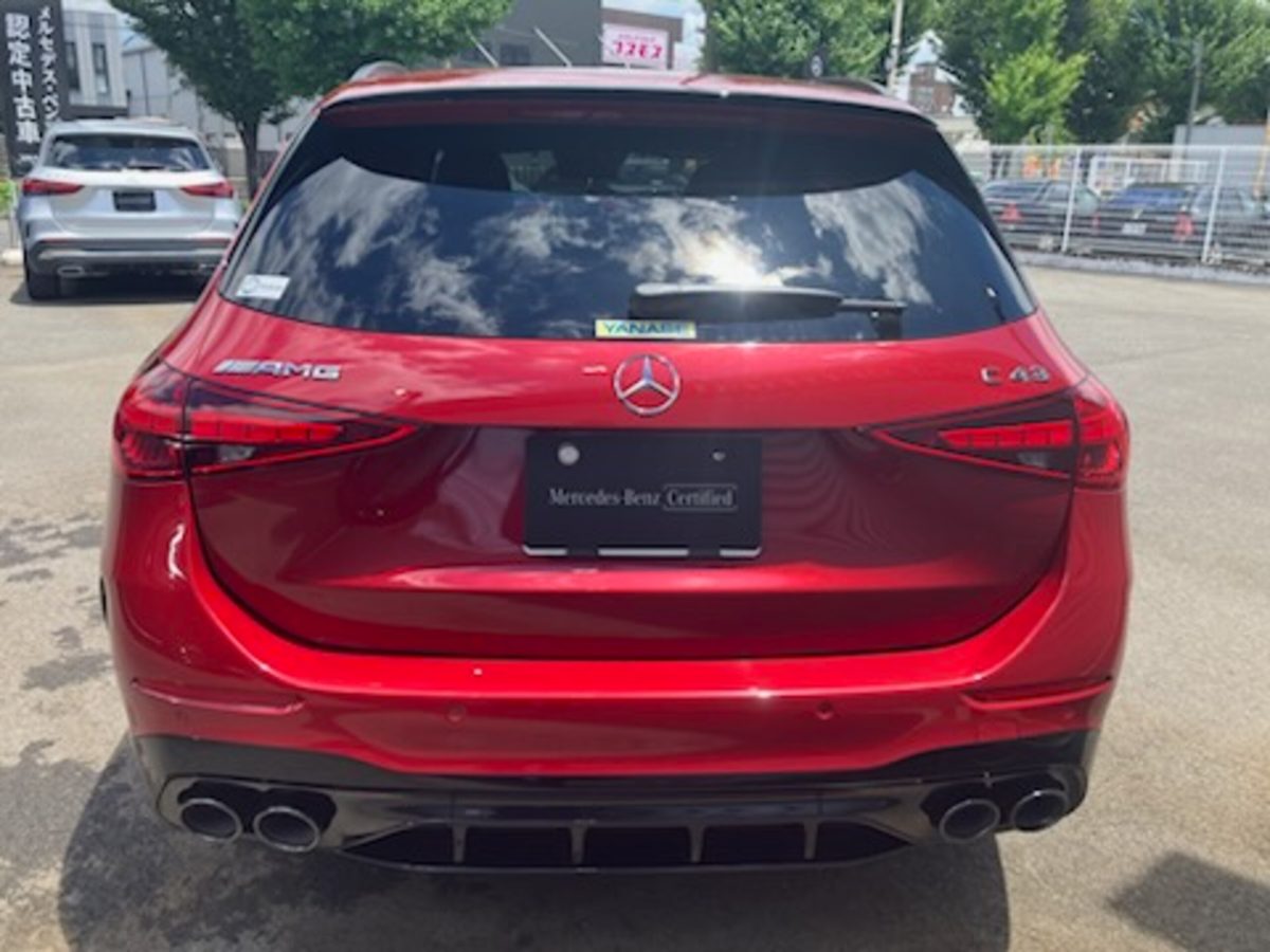 2025 Mercedes Benz C43 AMG — Photo 3 / 19