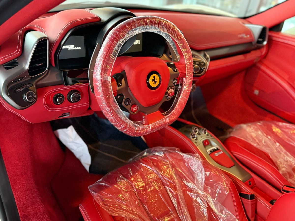 2011 Ferrari 458 Italia F1 DCT — Photo 6 / 10