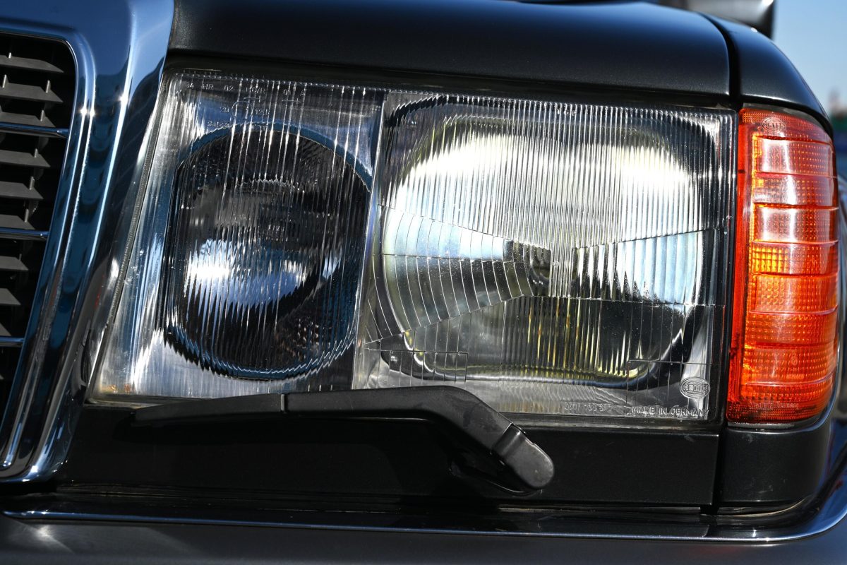 1993 Mercedes Benz 500E — Photo 16 / 21