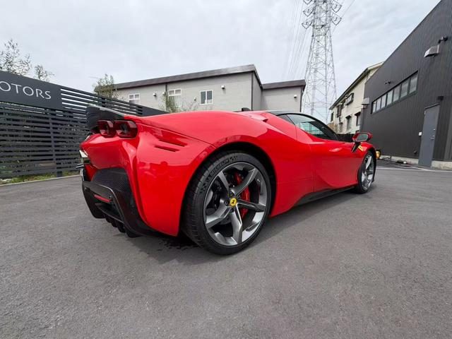 2021 Ferrari SF90 Stradale — Photo 4 / 15