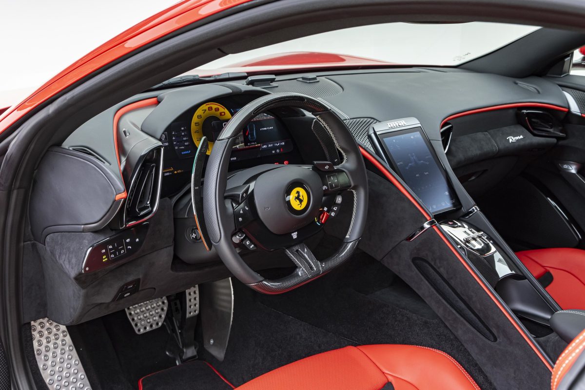 2021 Ferrari Roma — Photo 5 / 26