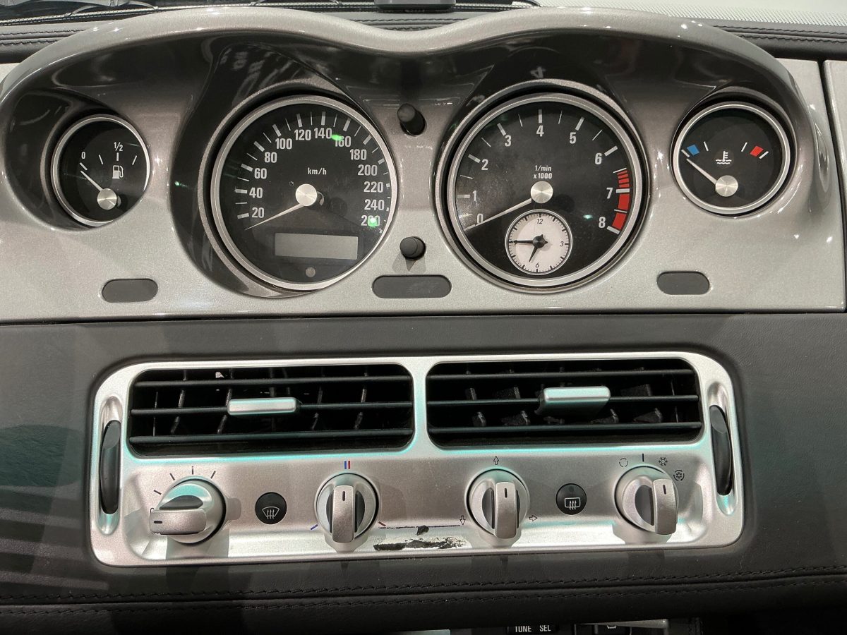 2000 BMW Z8 — Photo 13 / 19
