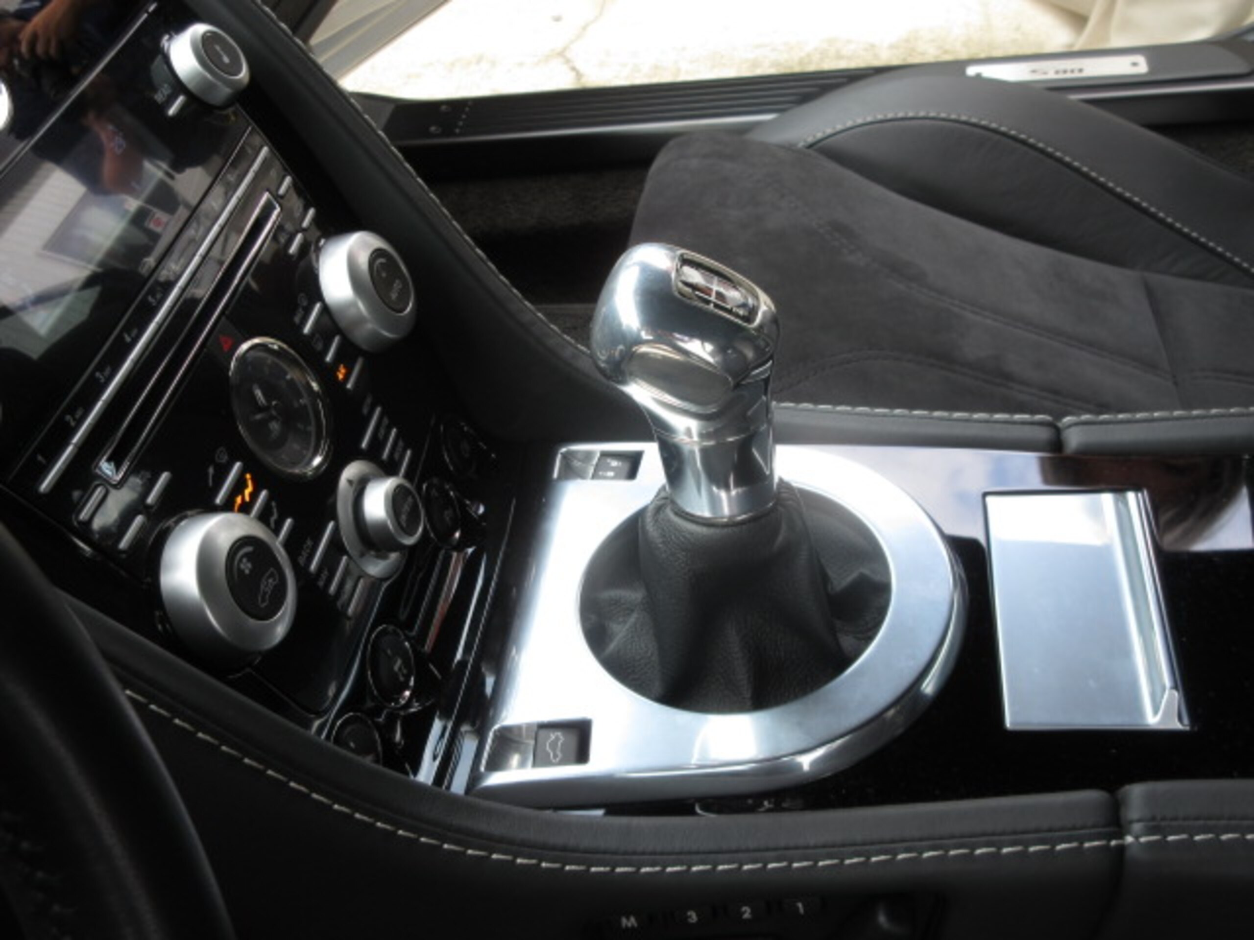 2008 Aston Martin DBS — Photo 7 / 14