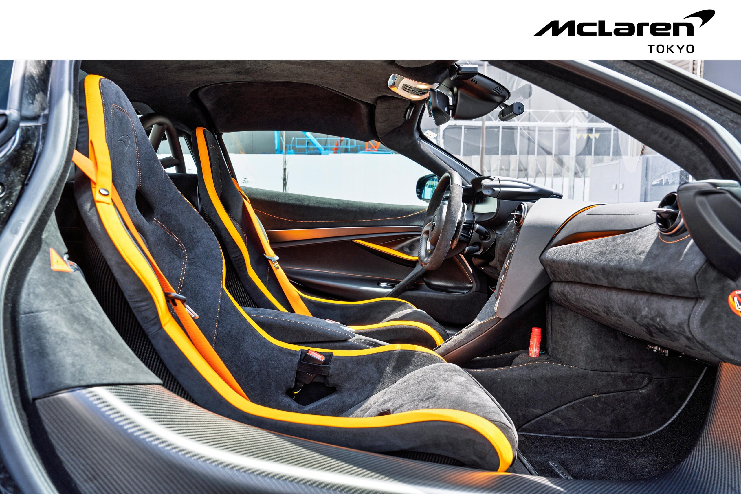 2025 McLaren 750S — Photo 15 / 17
