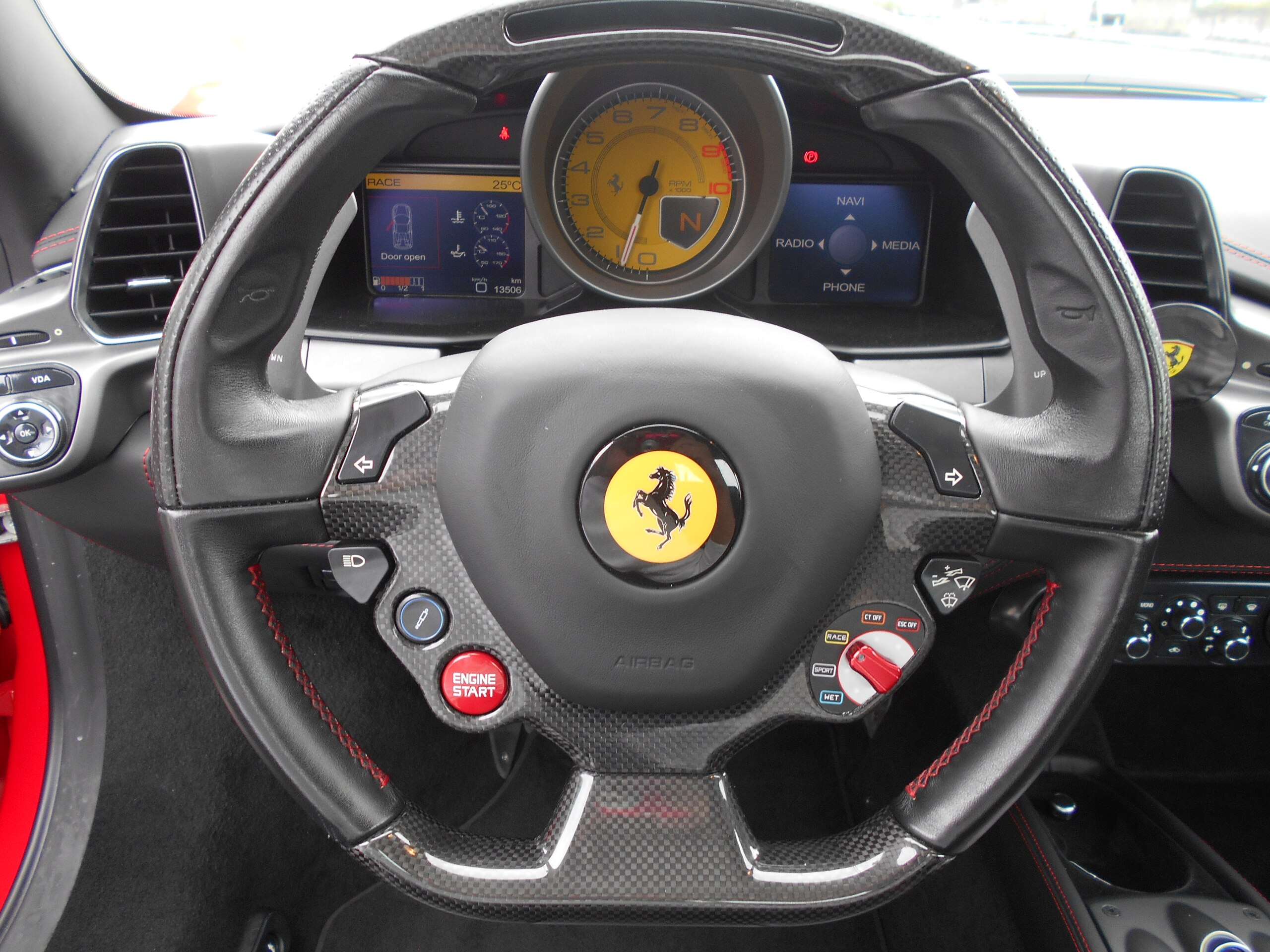 2012 Ferrari 458 Spider — Photo 7 / 19