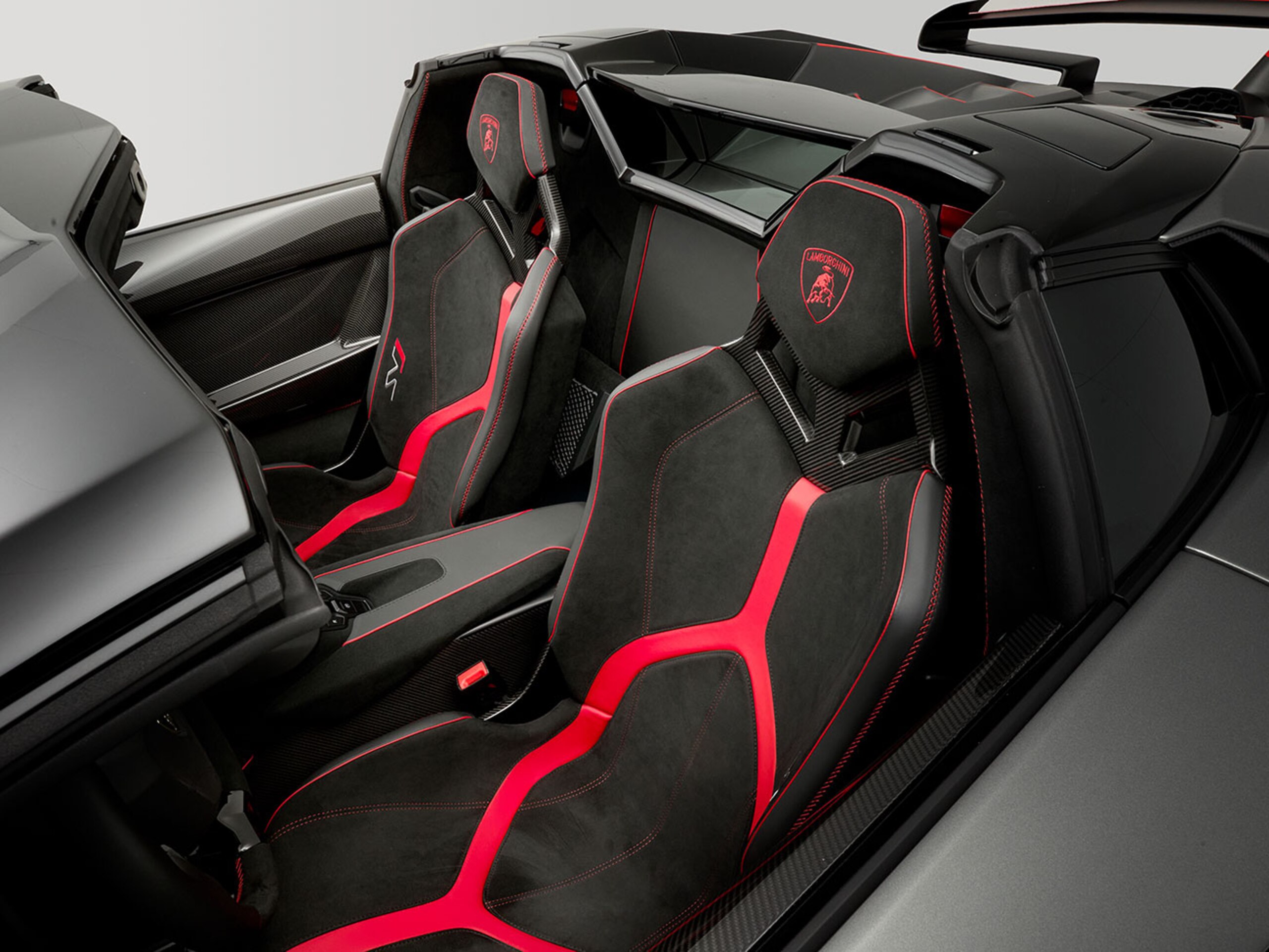 2020 Lamborghini Aventador SVJ Roadster — Photo 11 / 20