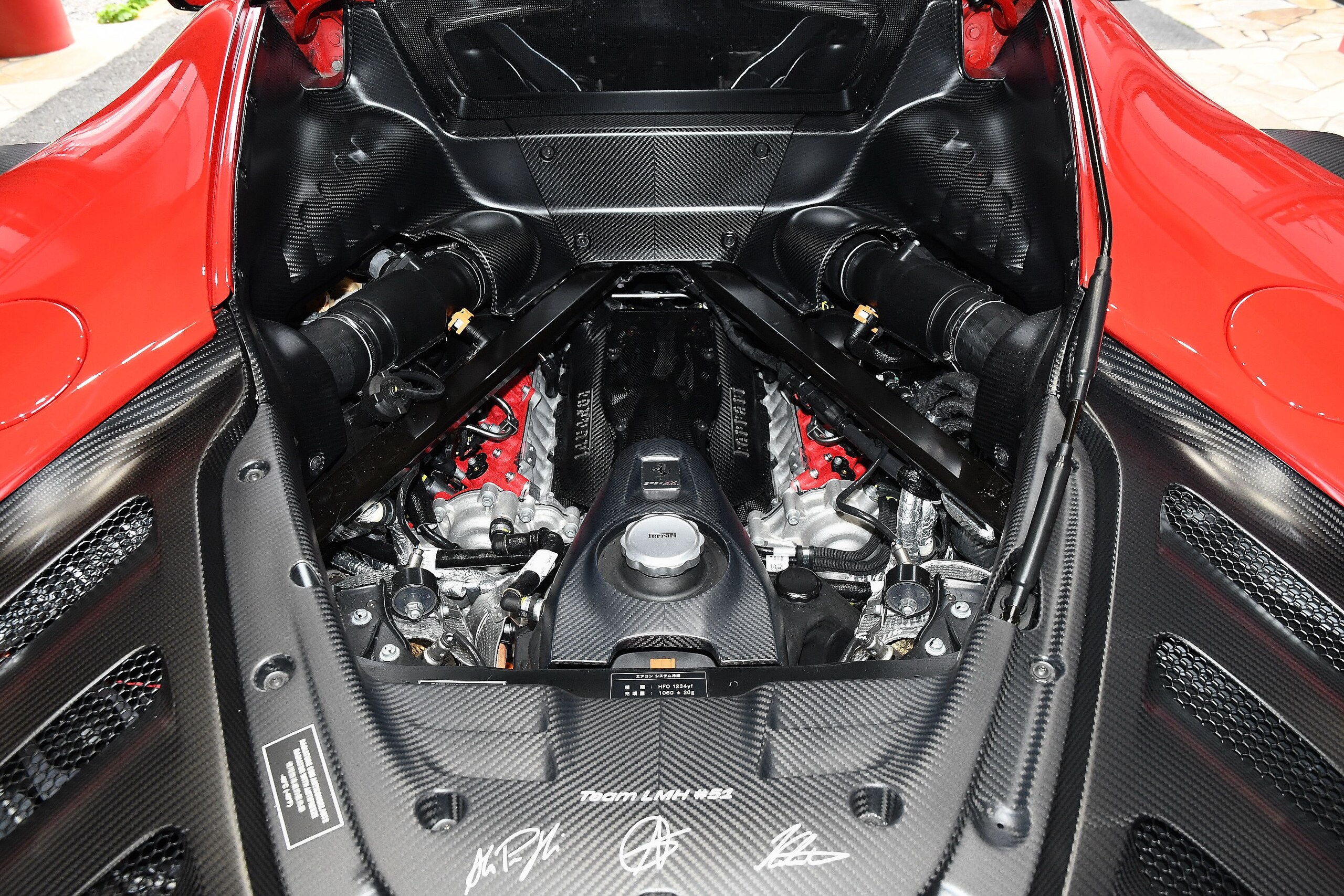 2026 Ferrari SF90 XX Stradale Tailor Made — Photo 61 / 63