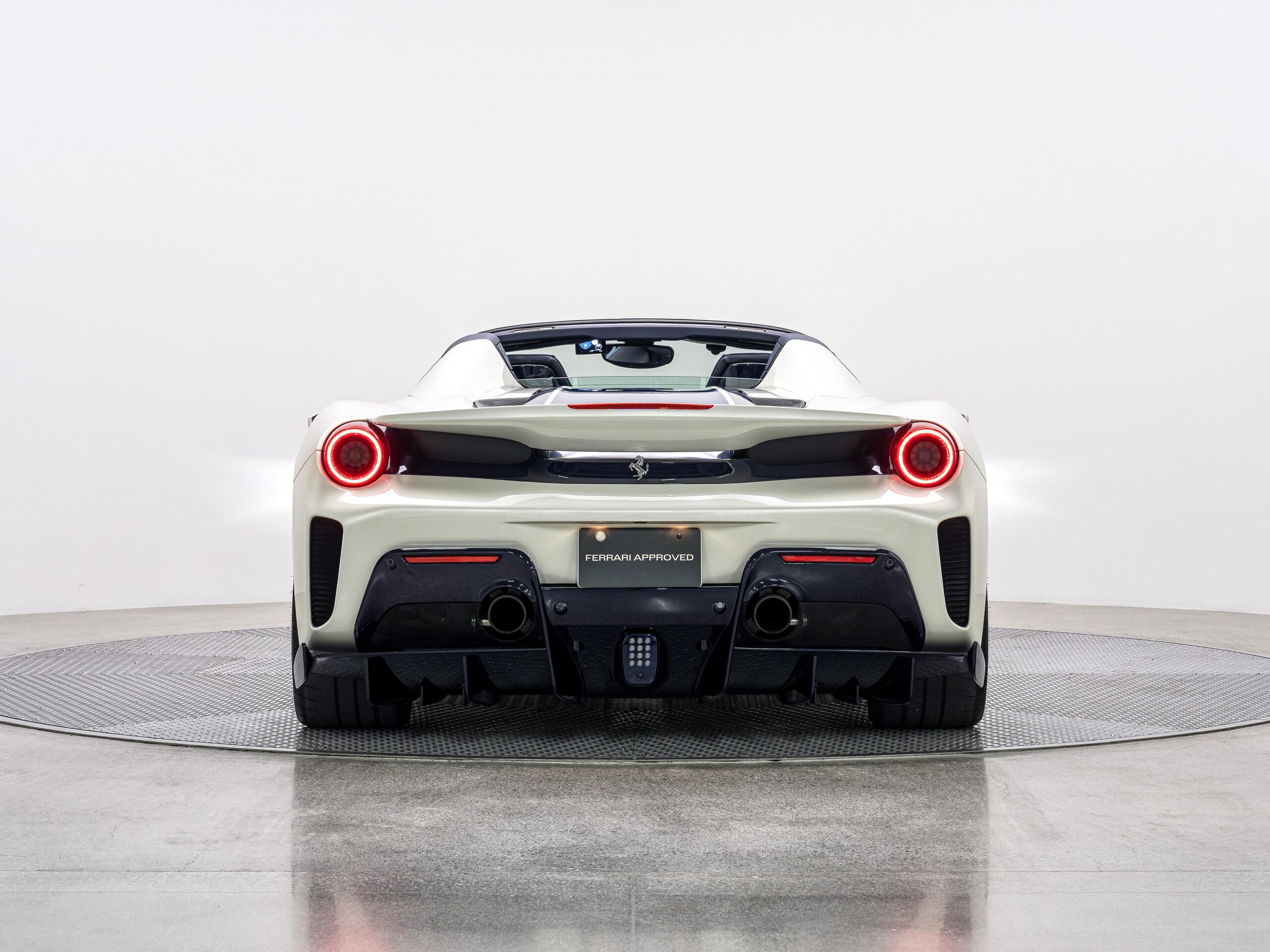 2021 Ferrari 488 Pista Spider — Photo 7 / 26