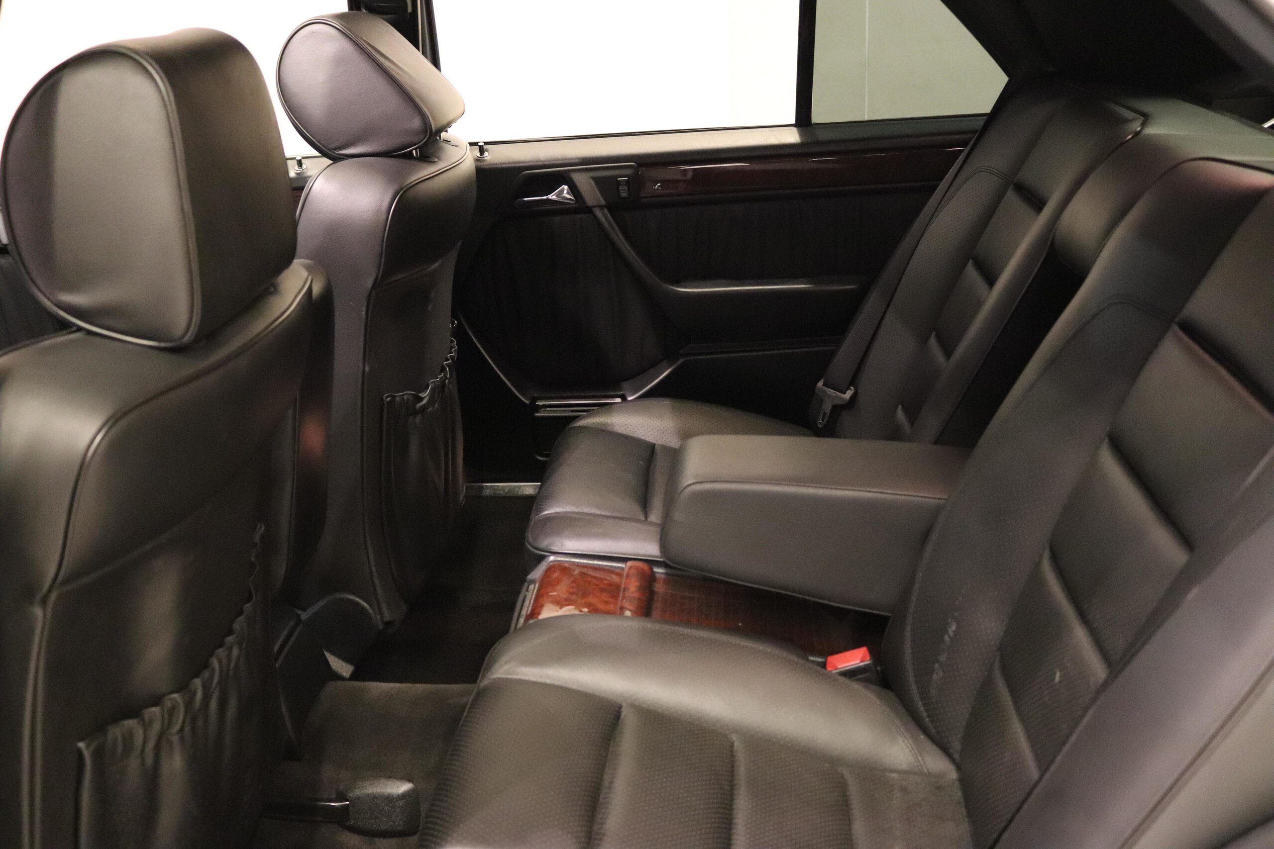 1994 Mercedes Benz E500 — Photo 13 / 19