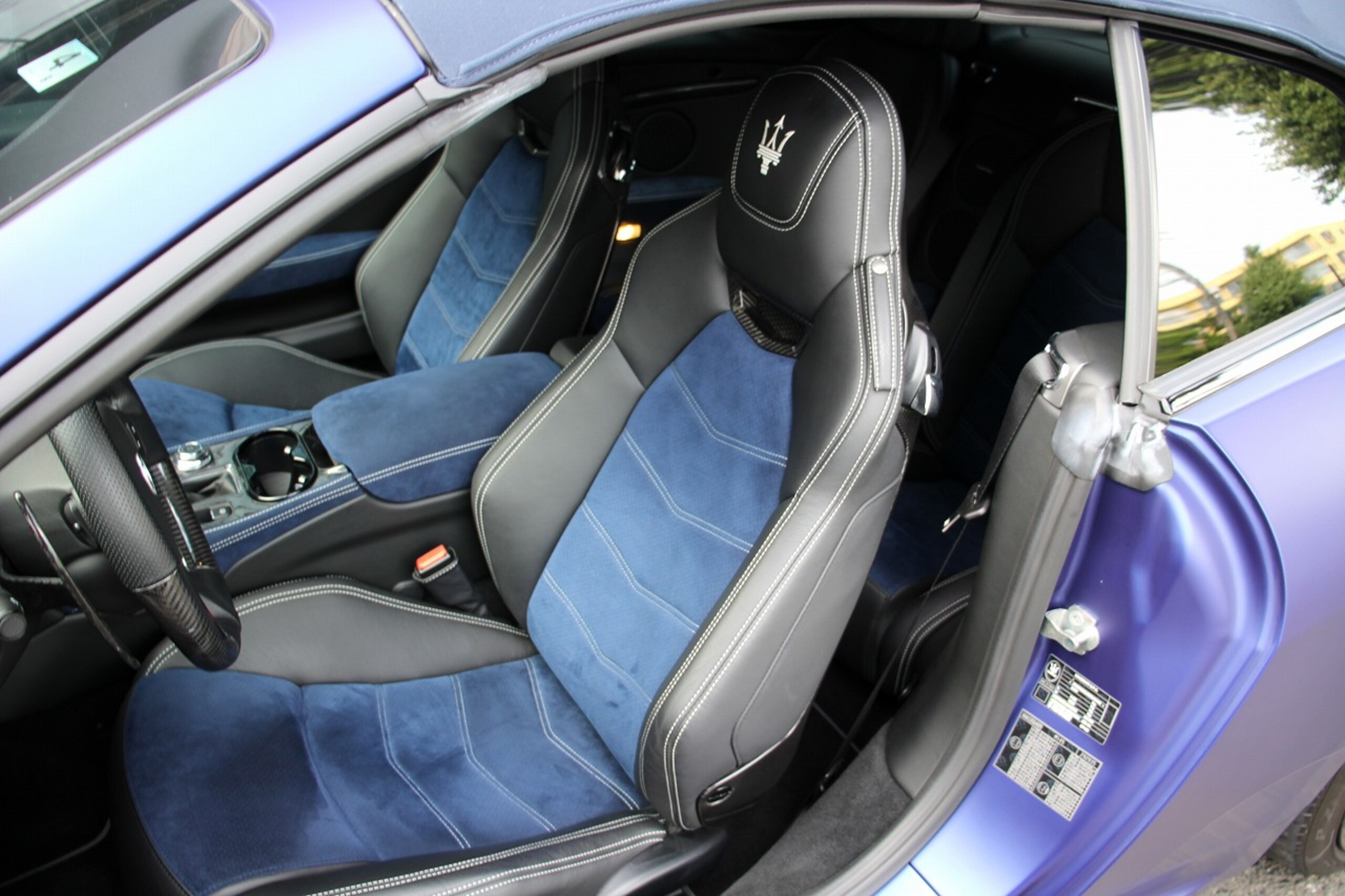 2021 Maserati GranCabrio MC — Photo 14 / 25