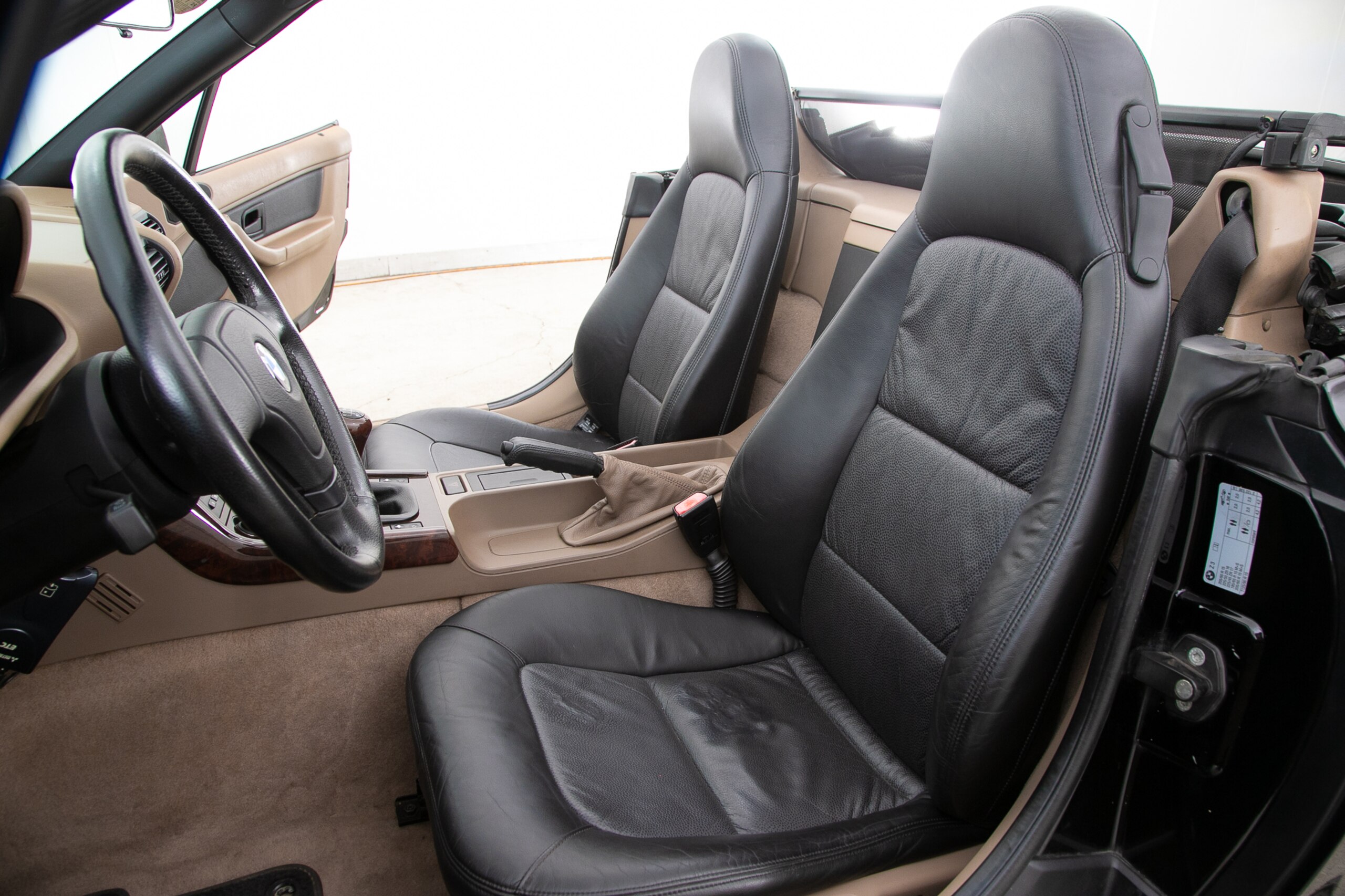 1996 BMW Z3 Roadster — Photo 12 / 26