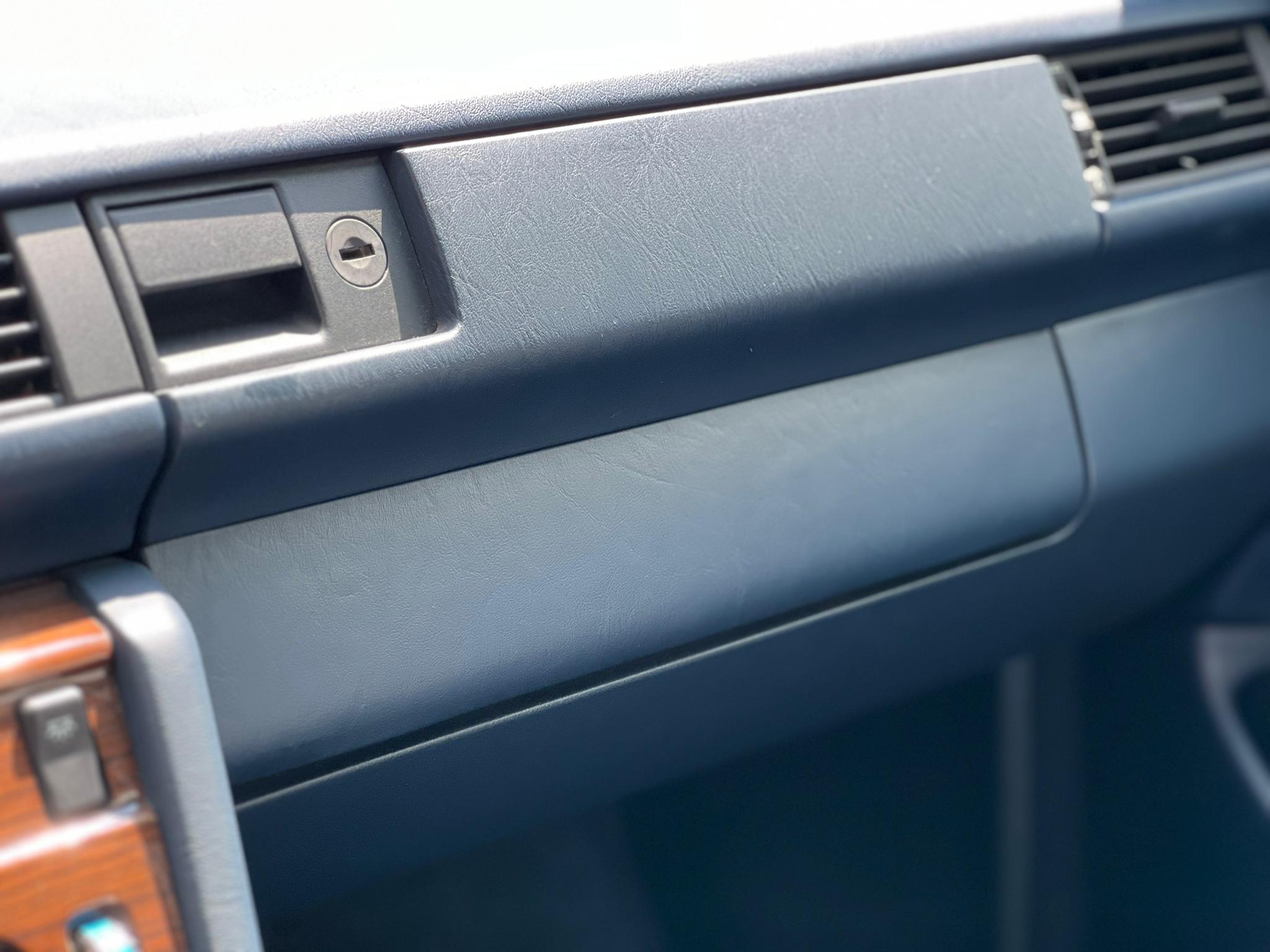 1988 Mercedes Benz 230E — Photo 17 / 29