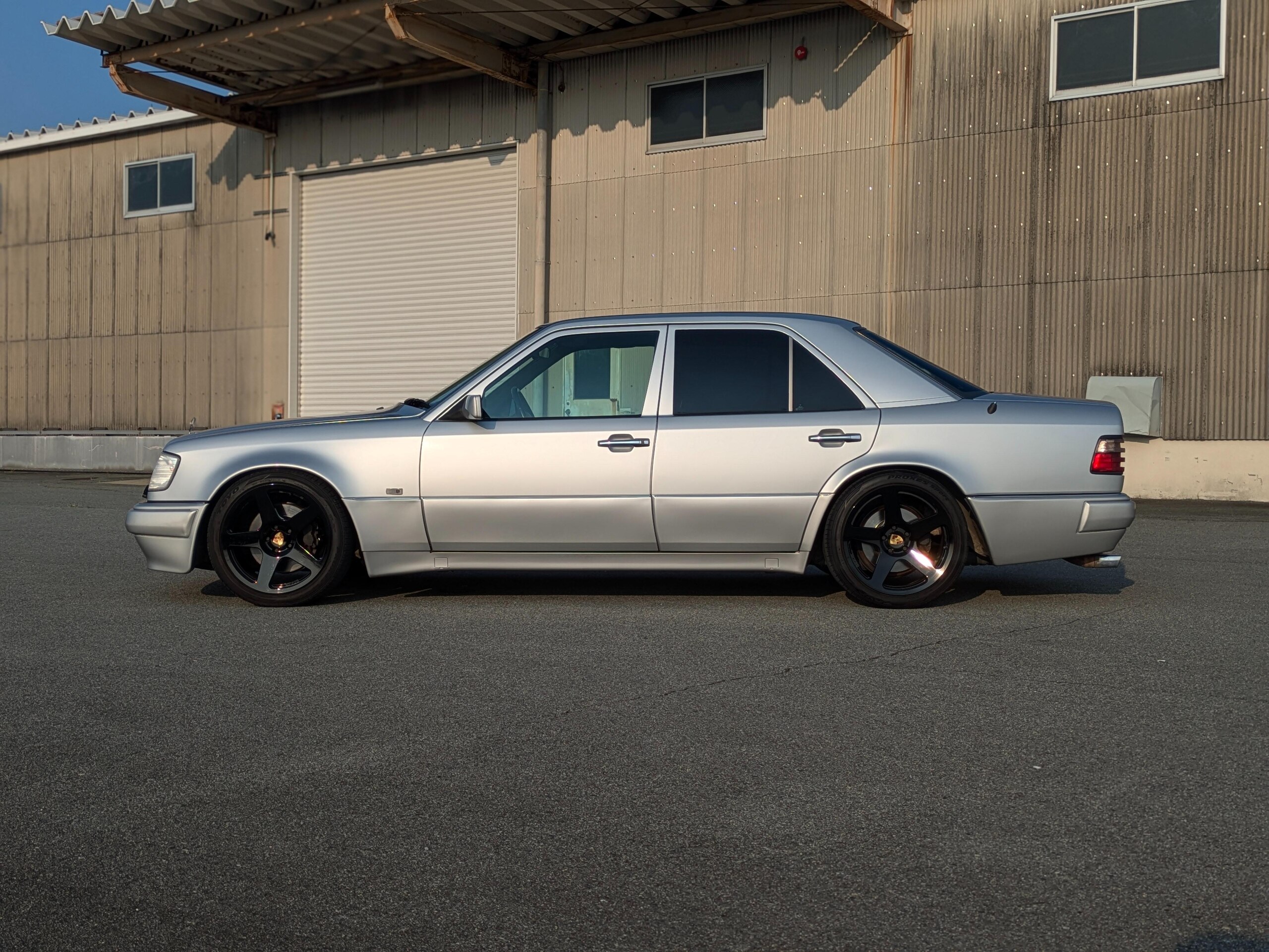 1994 Mercedes Benz E500 — Photo 6 / 15