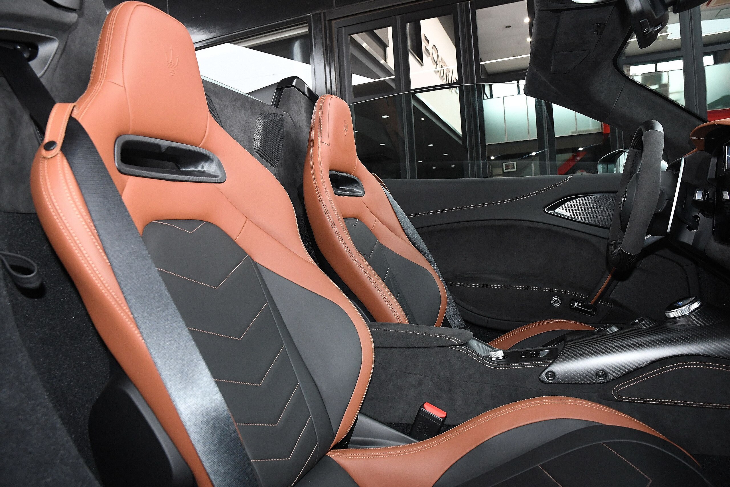 2023 Maserati MC20 Cielo — Photo 9 / 21
