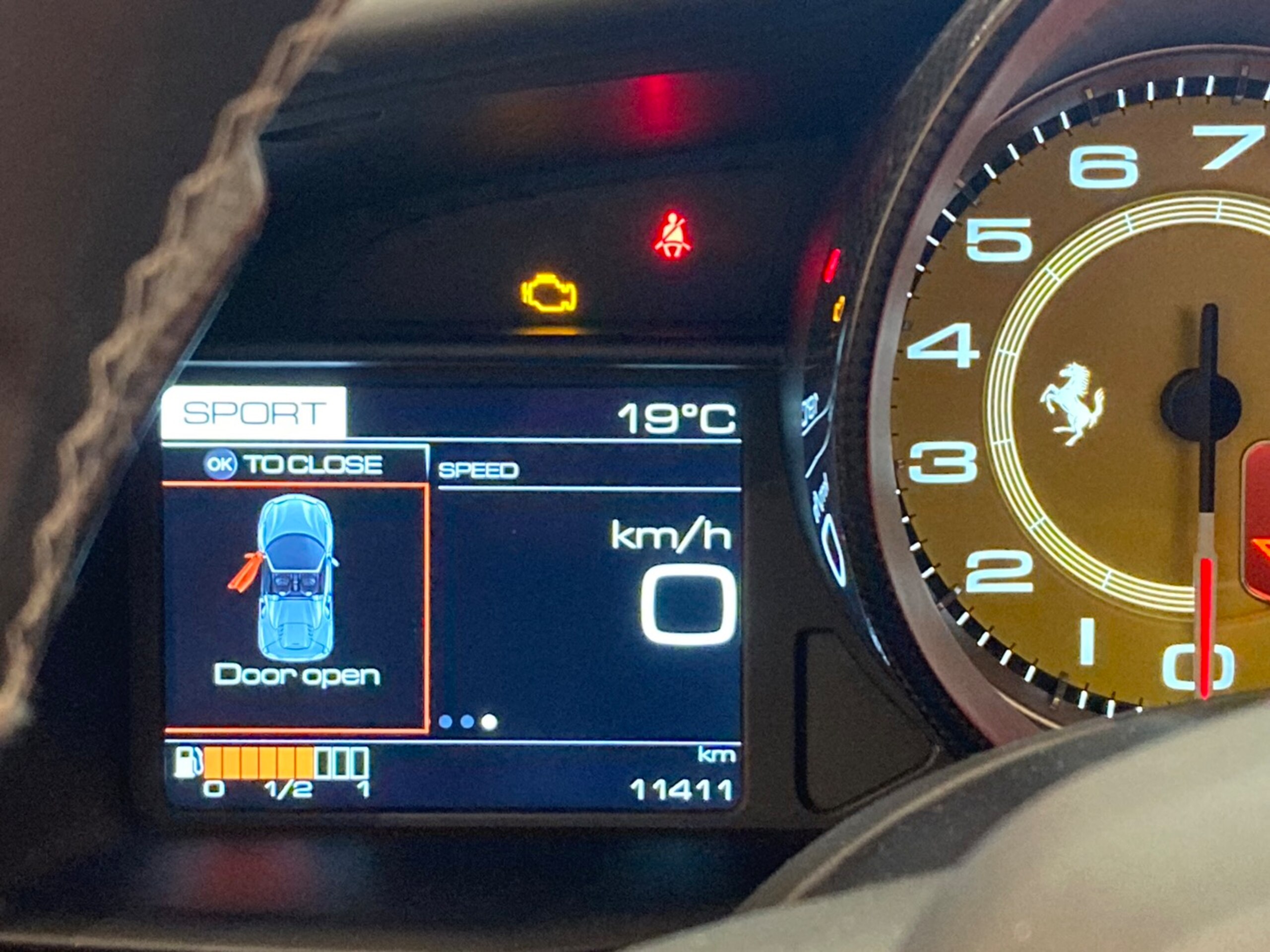 2016 Ferrari 488 Spider — Photo 22 / 35