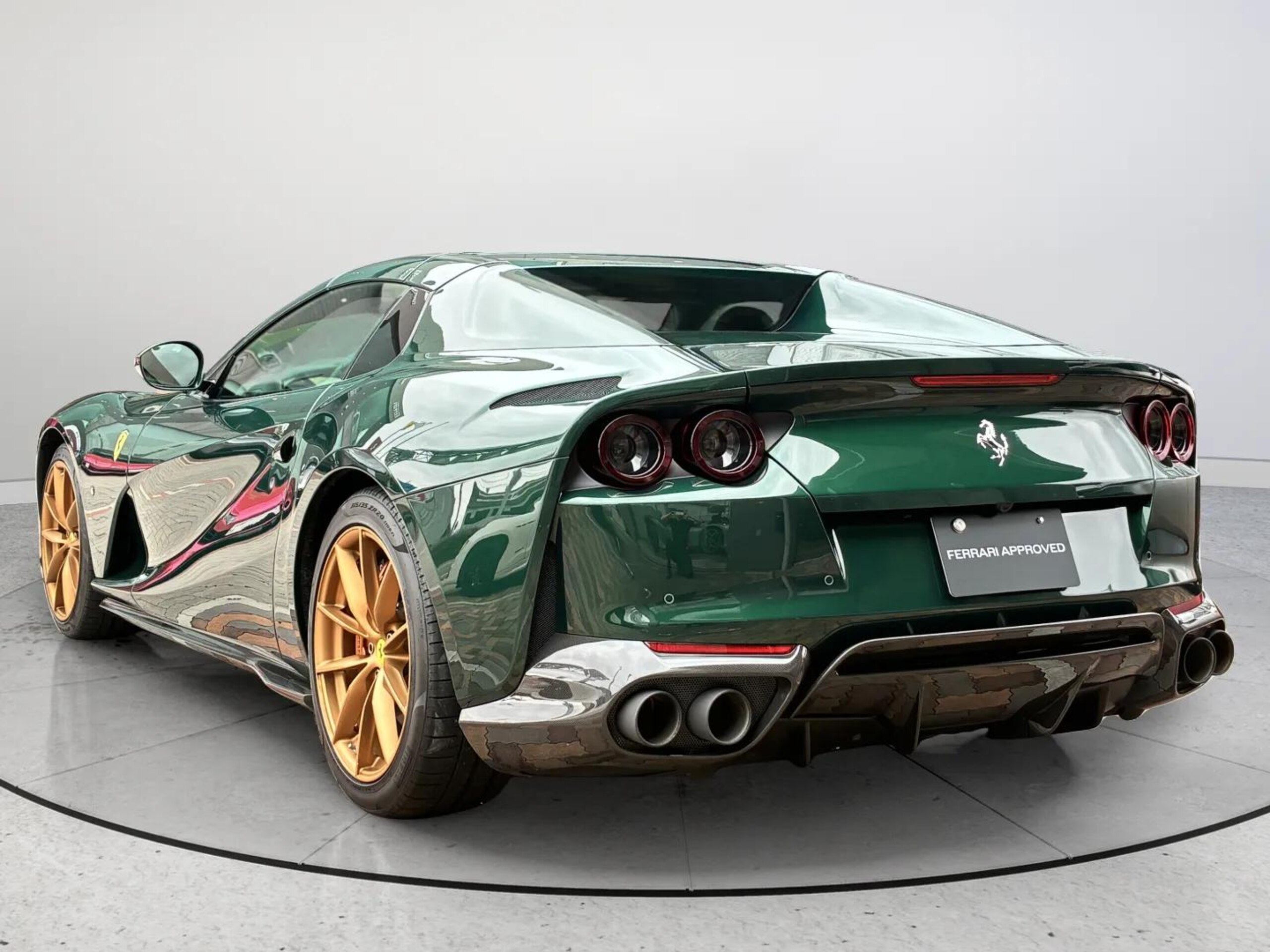 2021 Ferrari 812GTS — Photo 12 / 20
