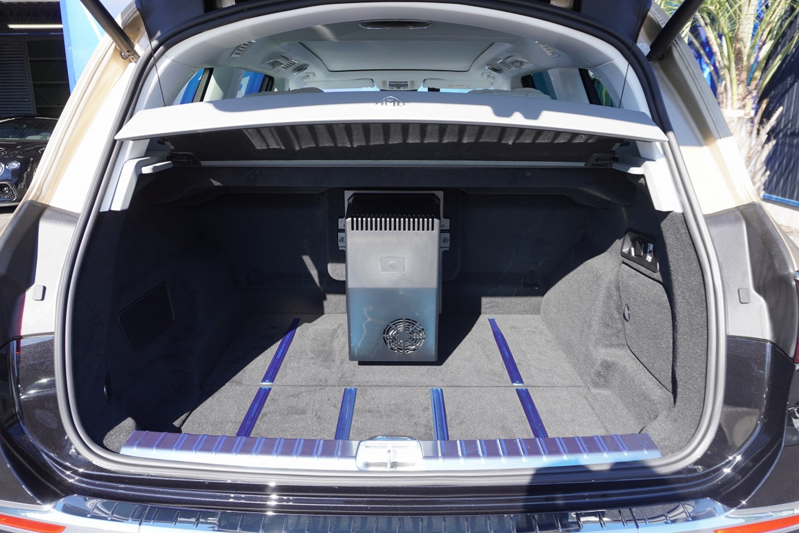 2023 Mercedes Benz Maybach GLS 600 4Matic — Photo 18 / 35