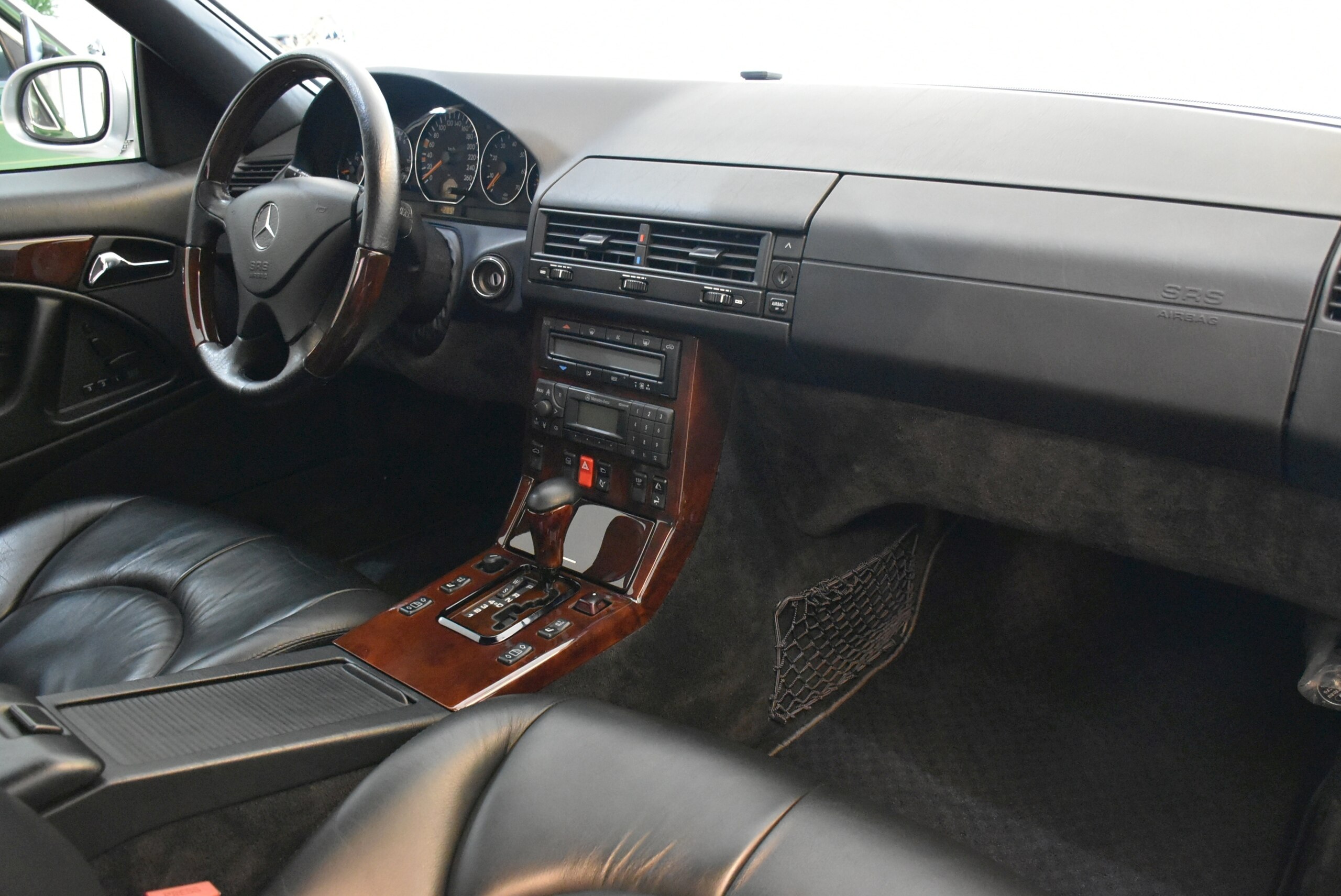 2000 Mercedes Benz SL500 — Photo 8 / 14