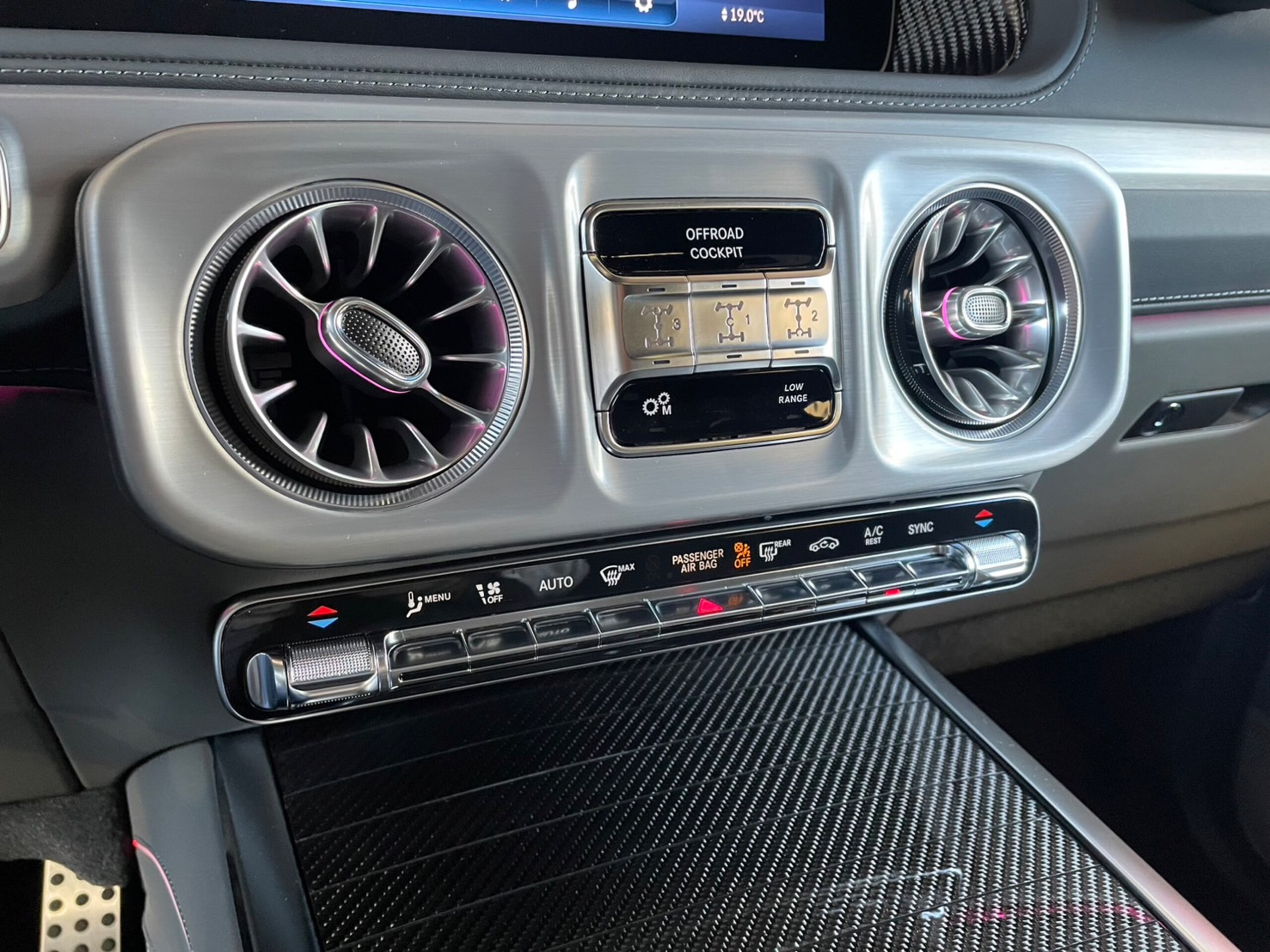 2024 Mercedes Benz G63 AMG — Photo 13 / 20