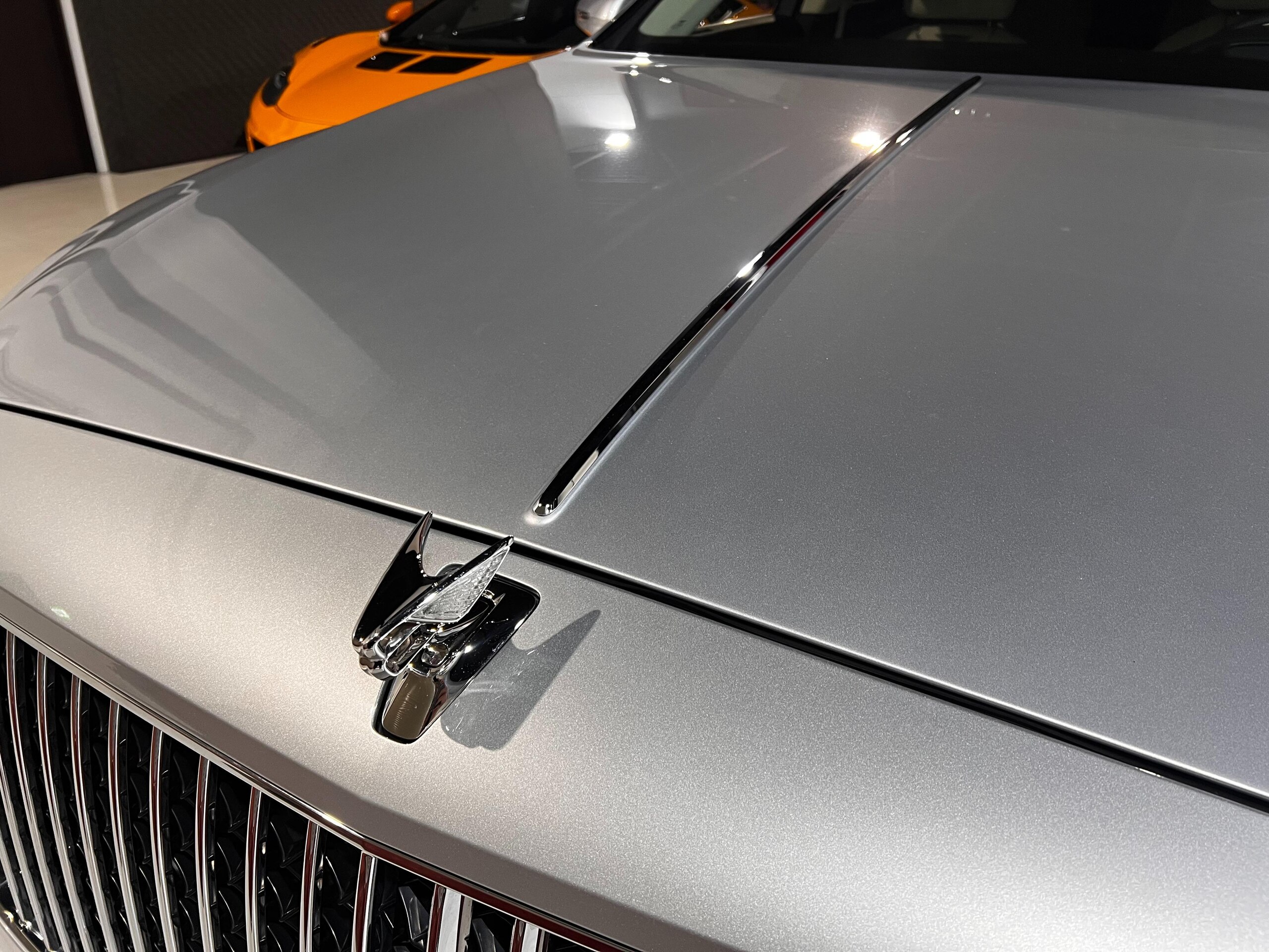 2020 Bentley Flying Spur — Photo 18 / 25