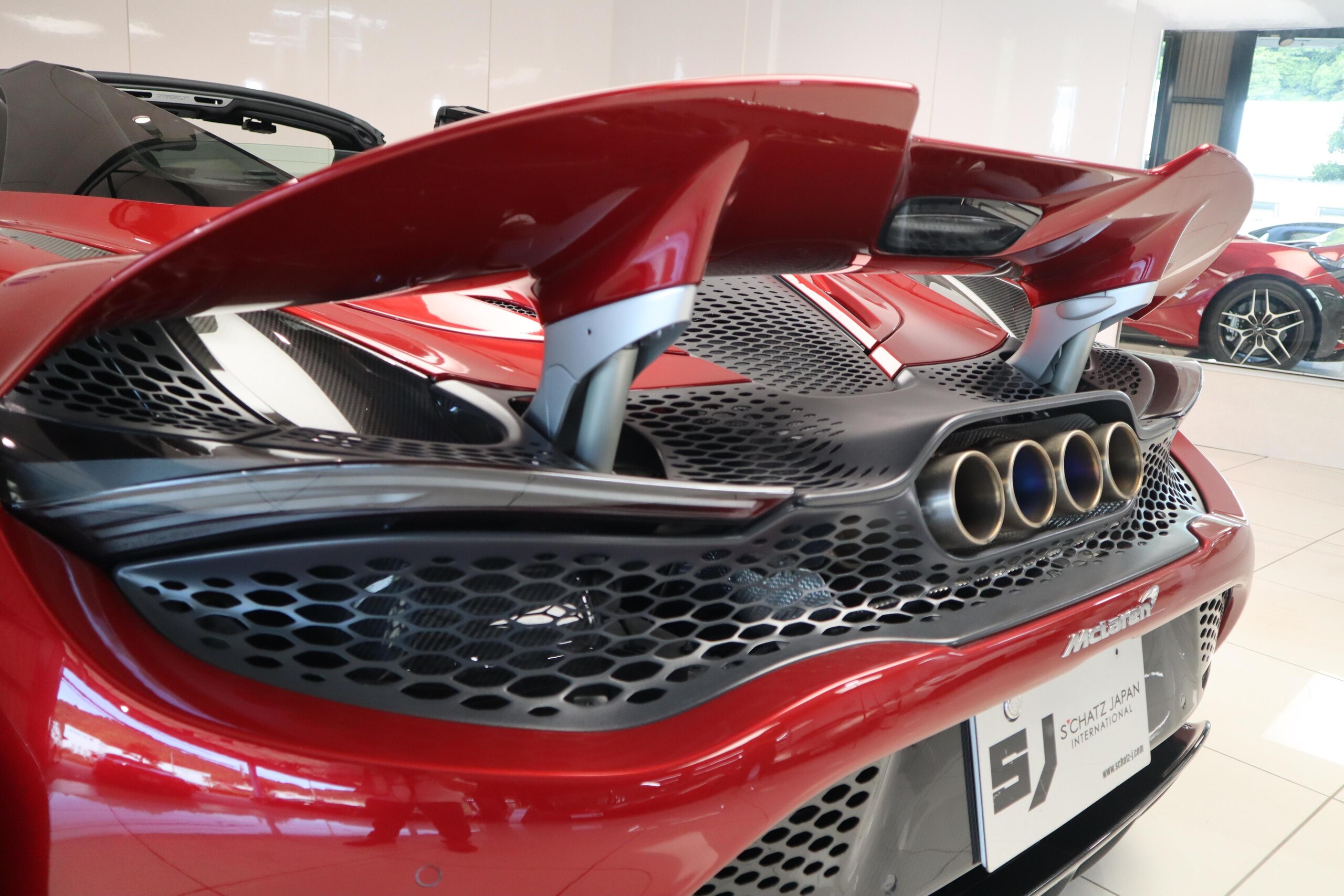 2023 McLaren 765LT Spider — Photo 10 / 49