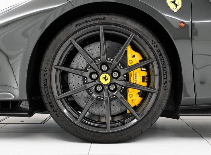 2020 Ferrari 488 Pista — Photo 18 / 22