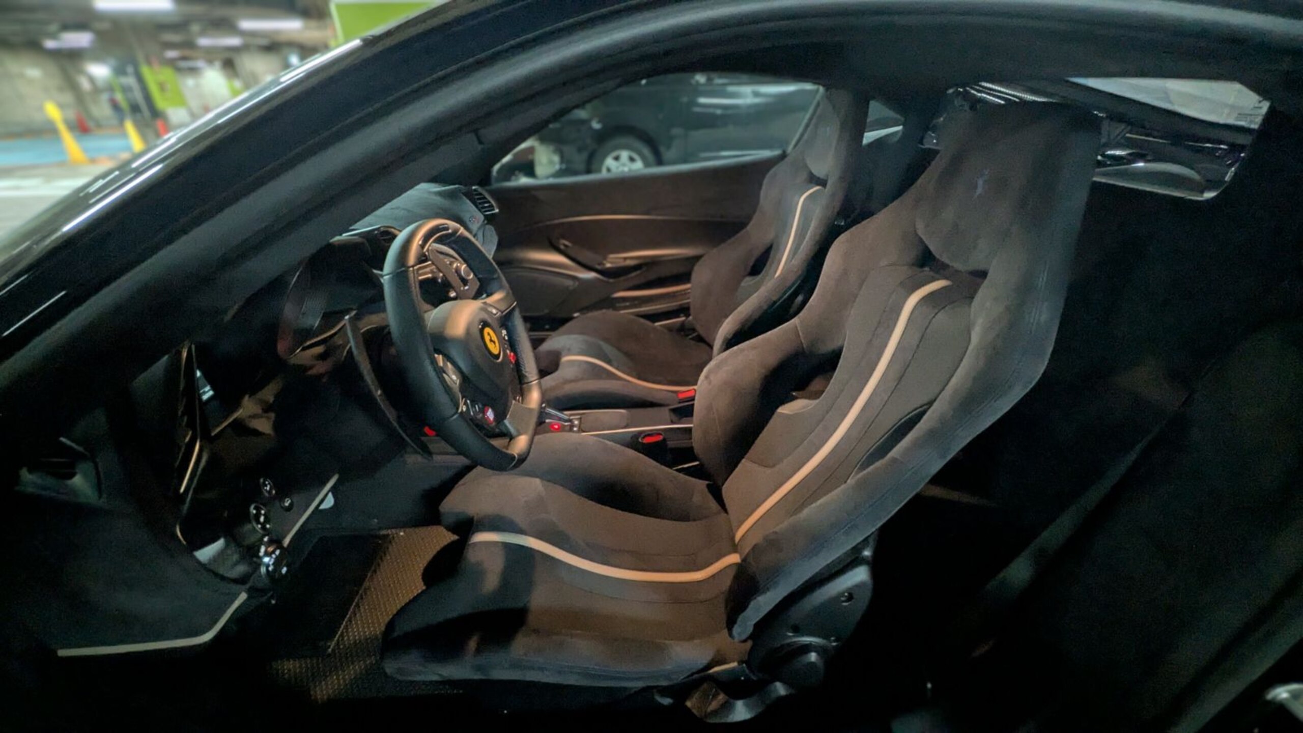 2019 Ferrari 488 Pista — Photo 9 / 24