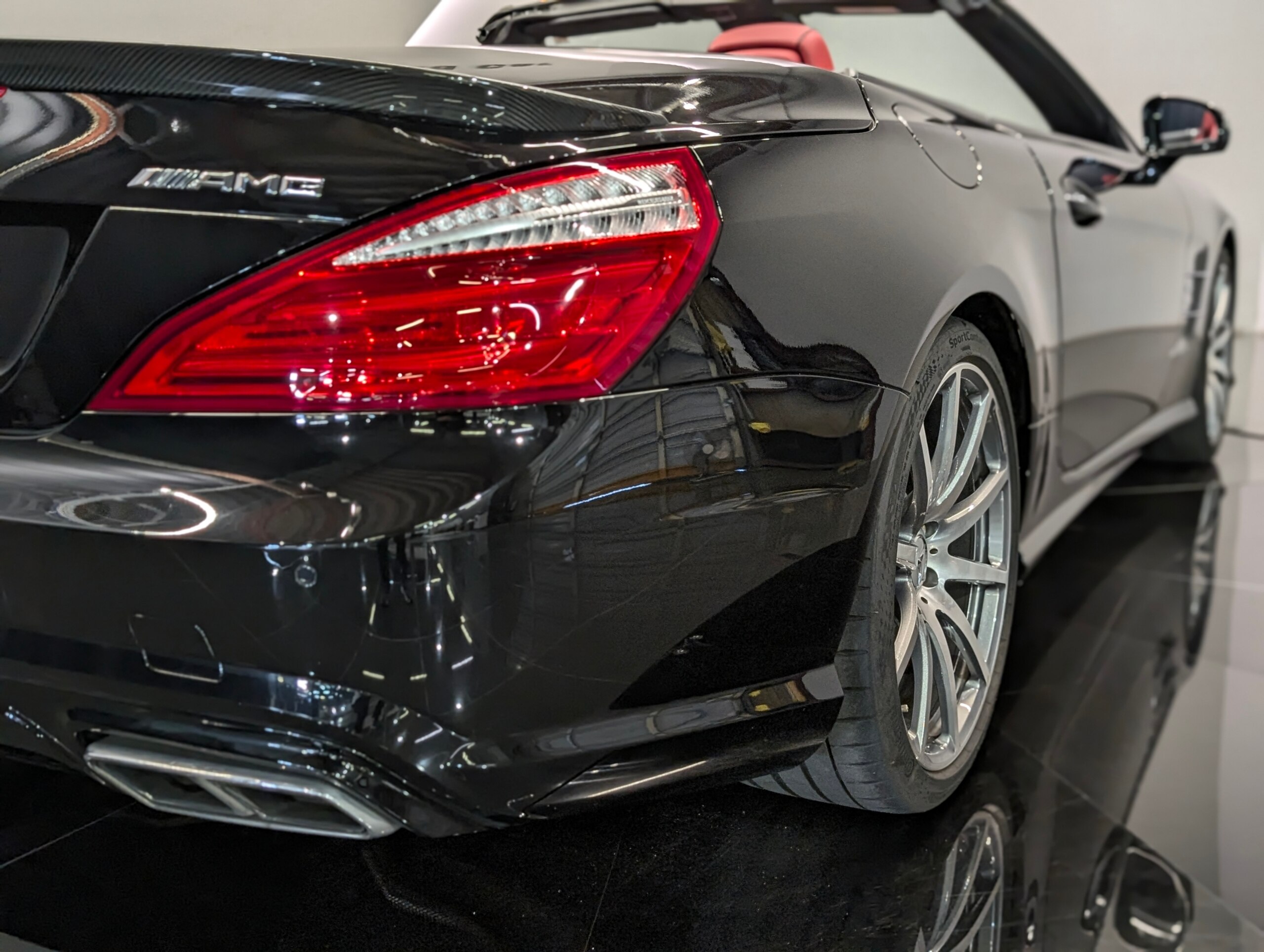 2015 Mercedes Benz SL65 AMG — Photo 21 / 24