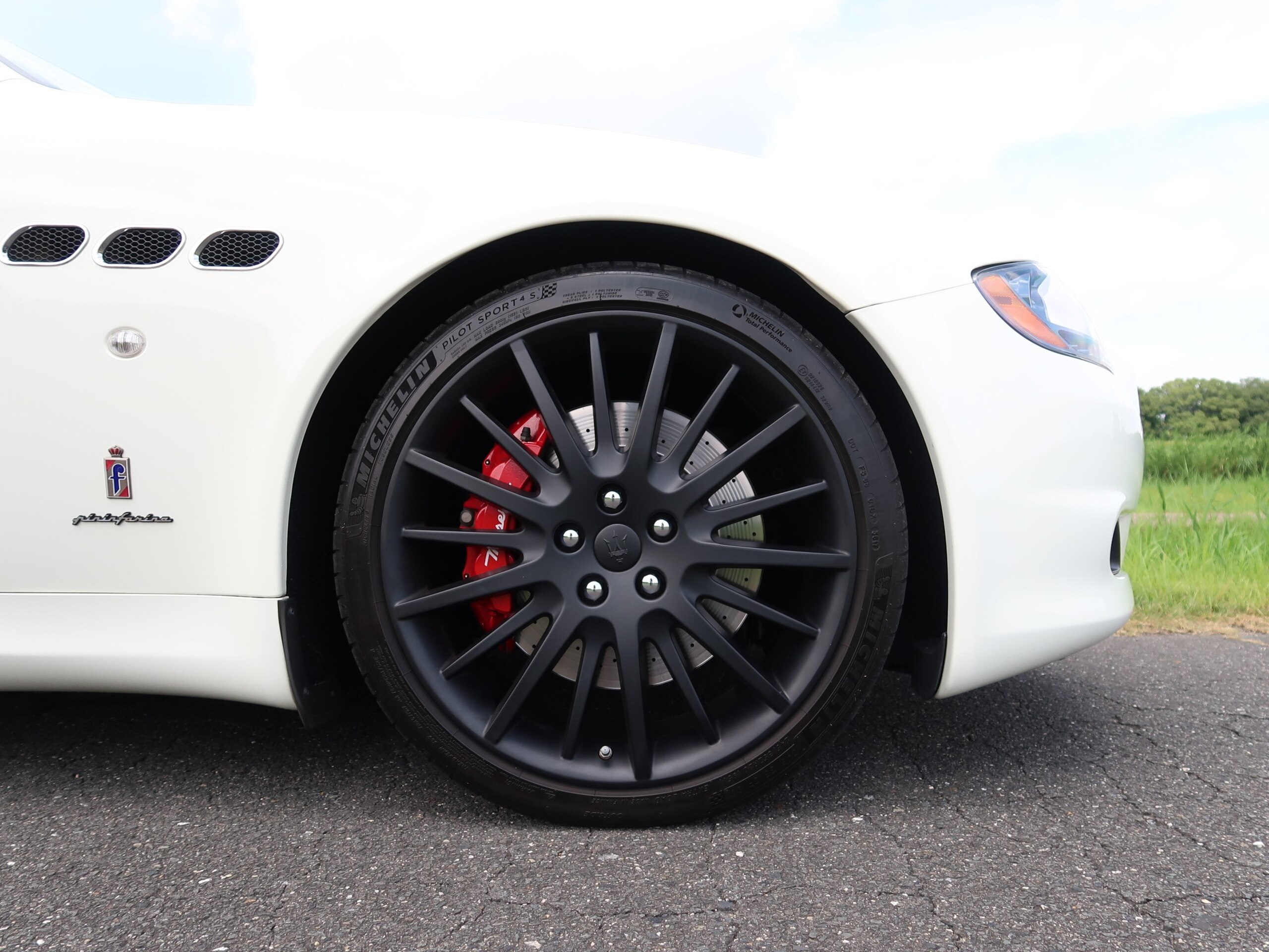 2013 Maserati Quattroporte Sport GT S — Photo 14 / 16